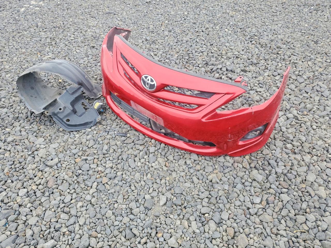2013 Toyota Corolla S Red vin: 2T1BU4EE9DC925798