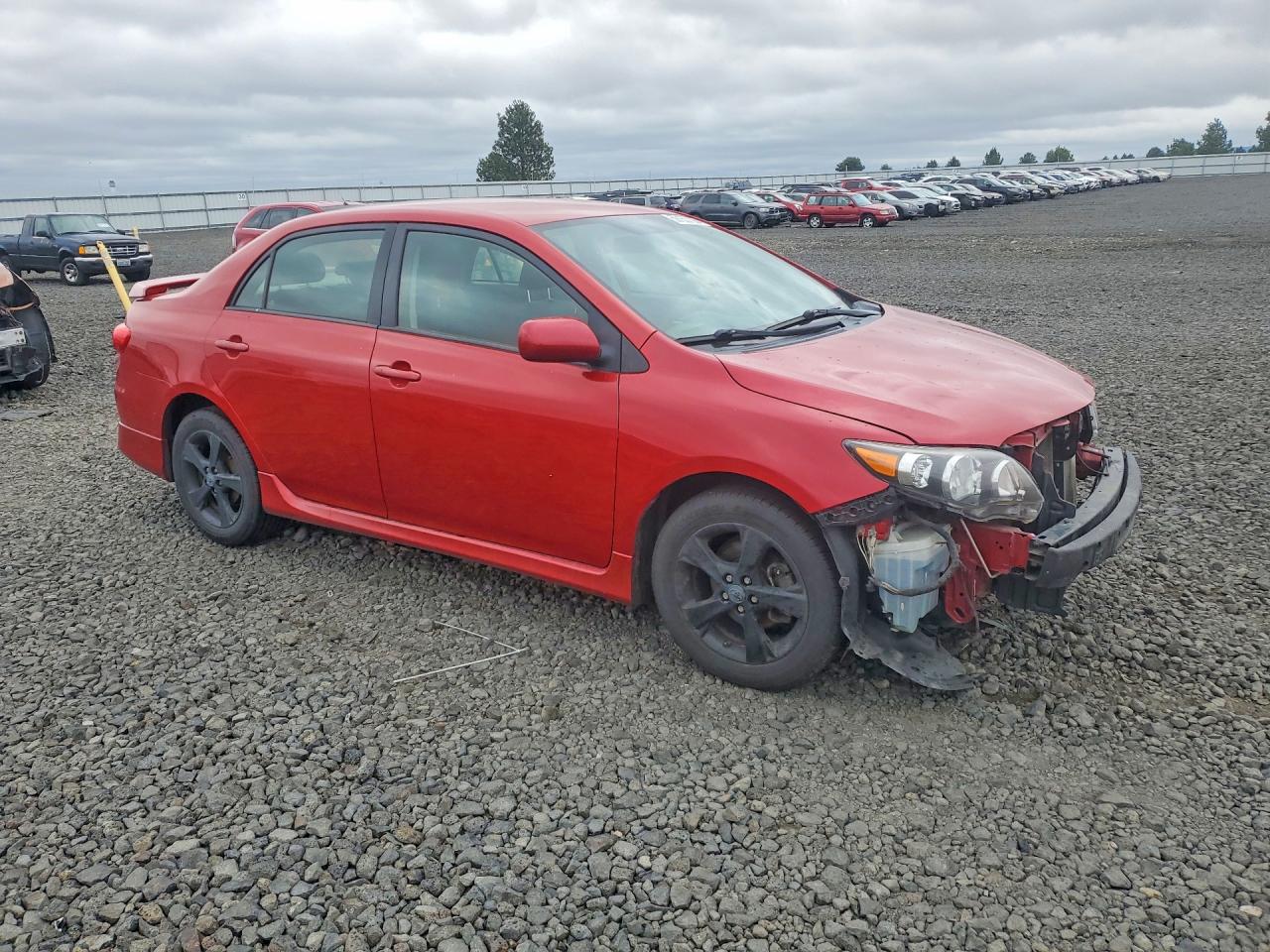 2013 Toyota Corolla S Red vin: 2T1BU4EE9DC925798