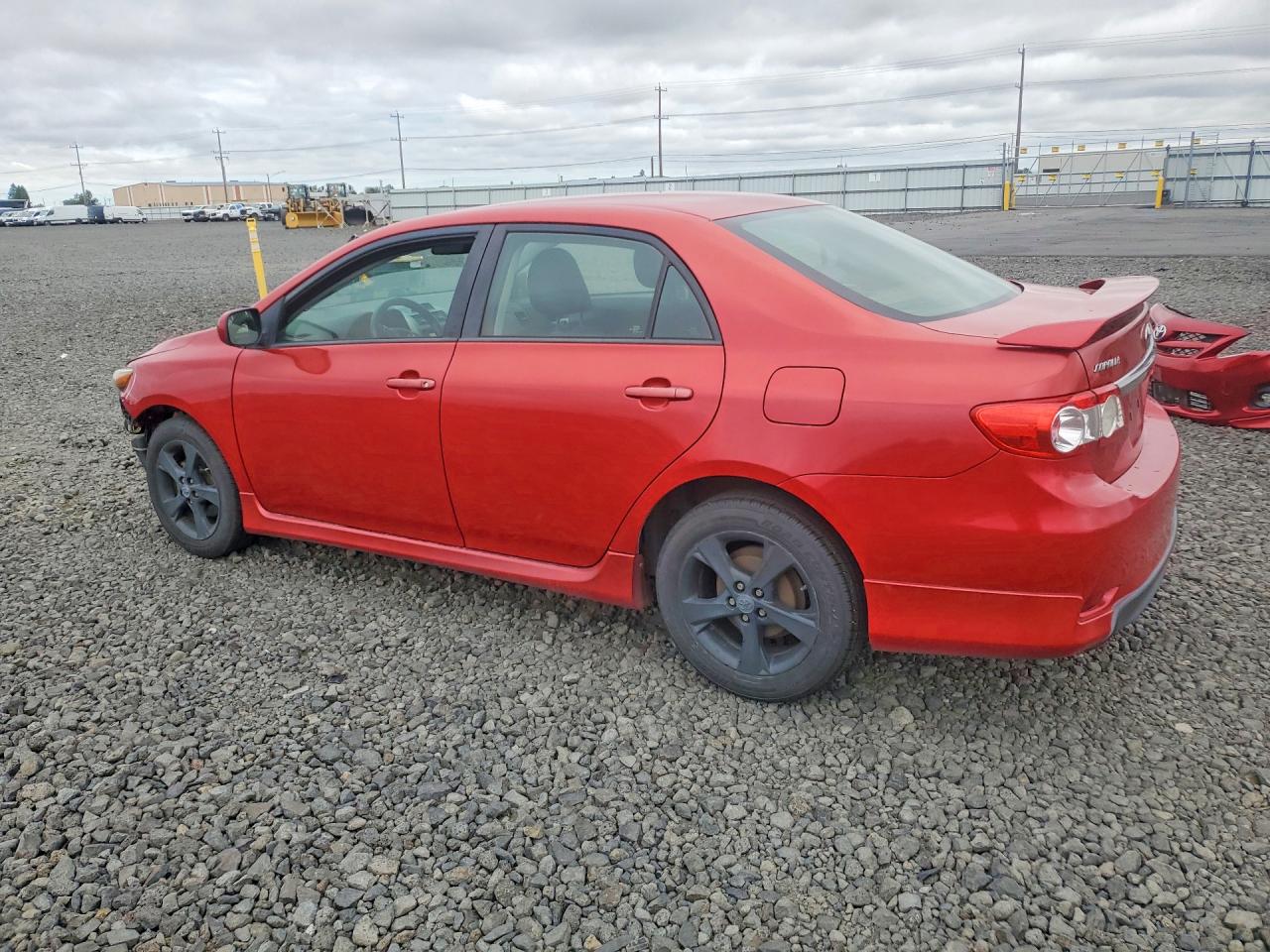 2013 Toyota Corolla S Red vin: 2T1BU4EE9DC925798