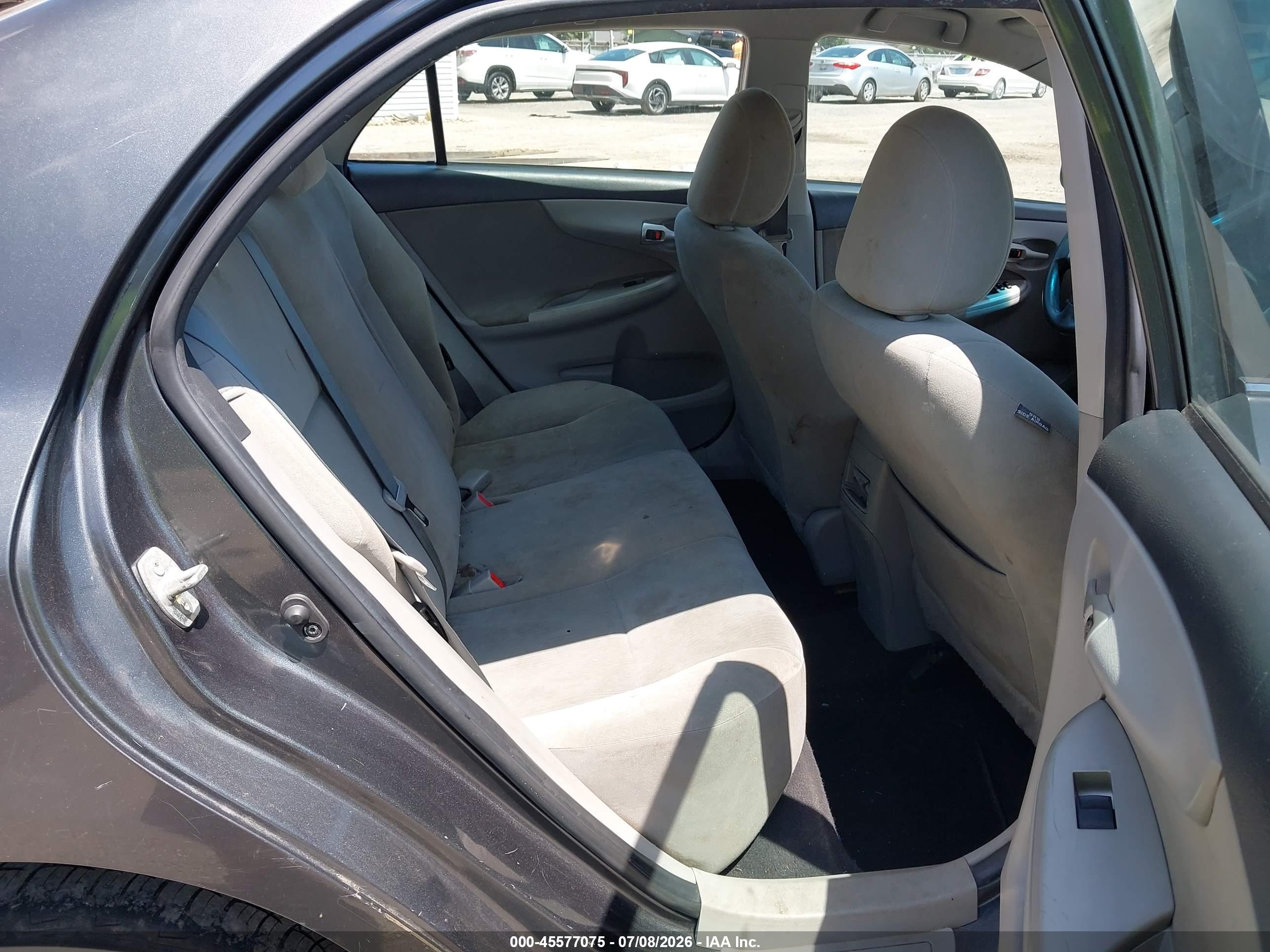 2013 Toyota Corolla Le Gray vin: 2T1BU4EE9DC936168