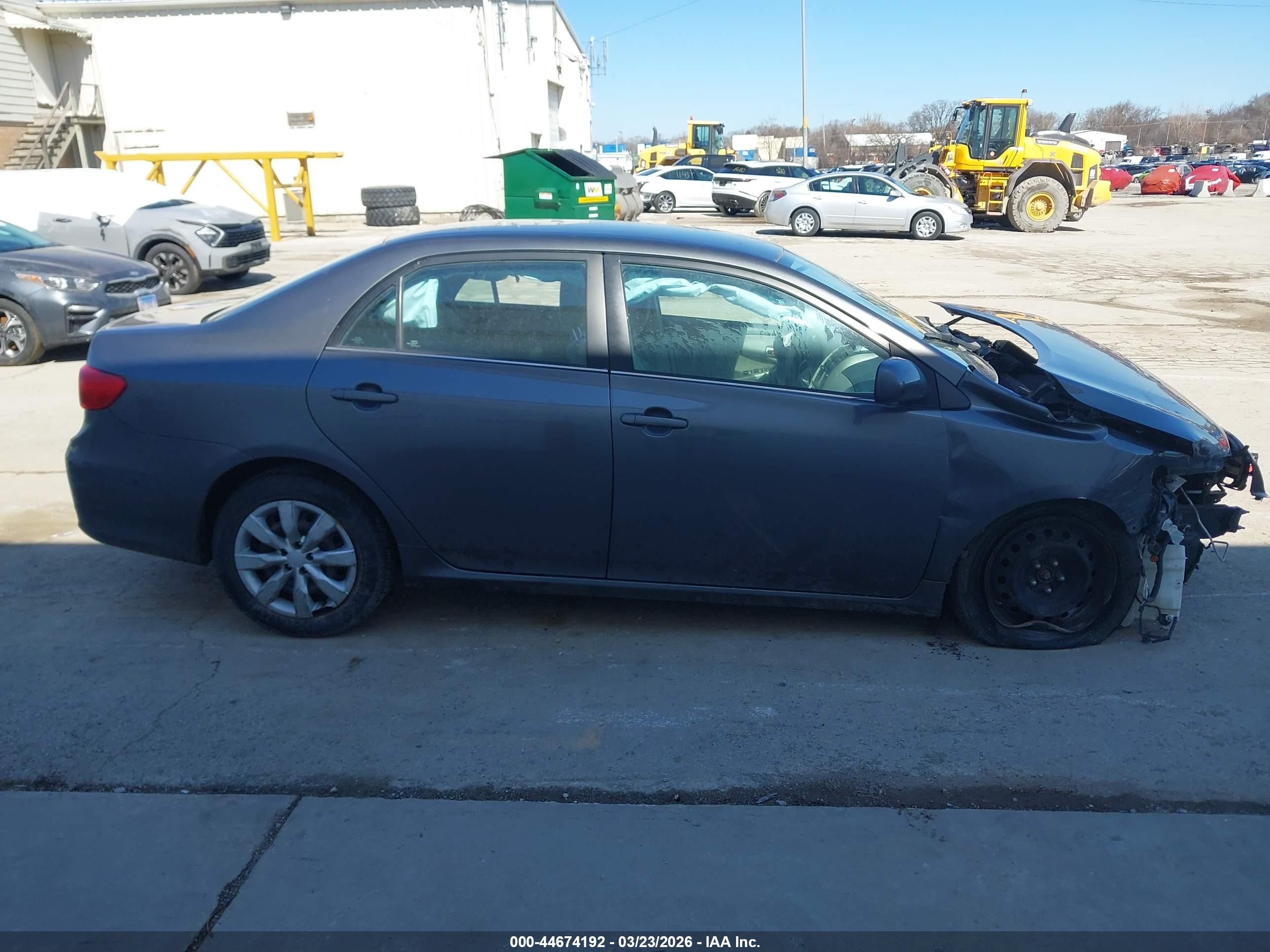2013 Toyota Corolla Le Gray vin: 2T1BU4EE9DC942035