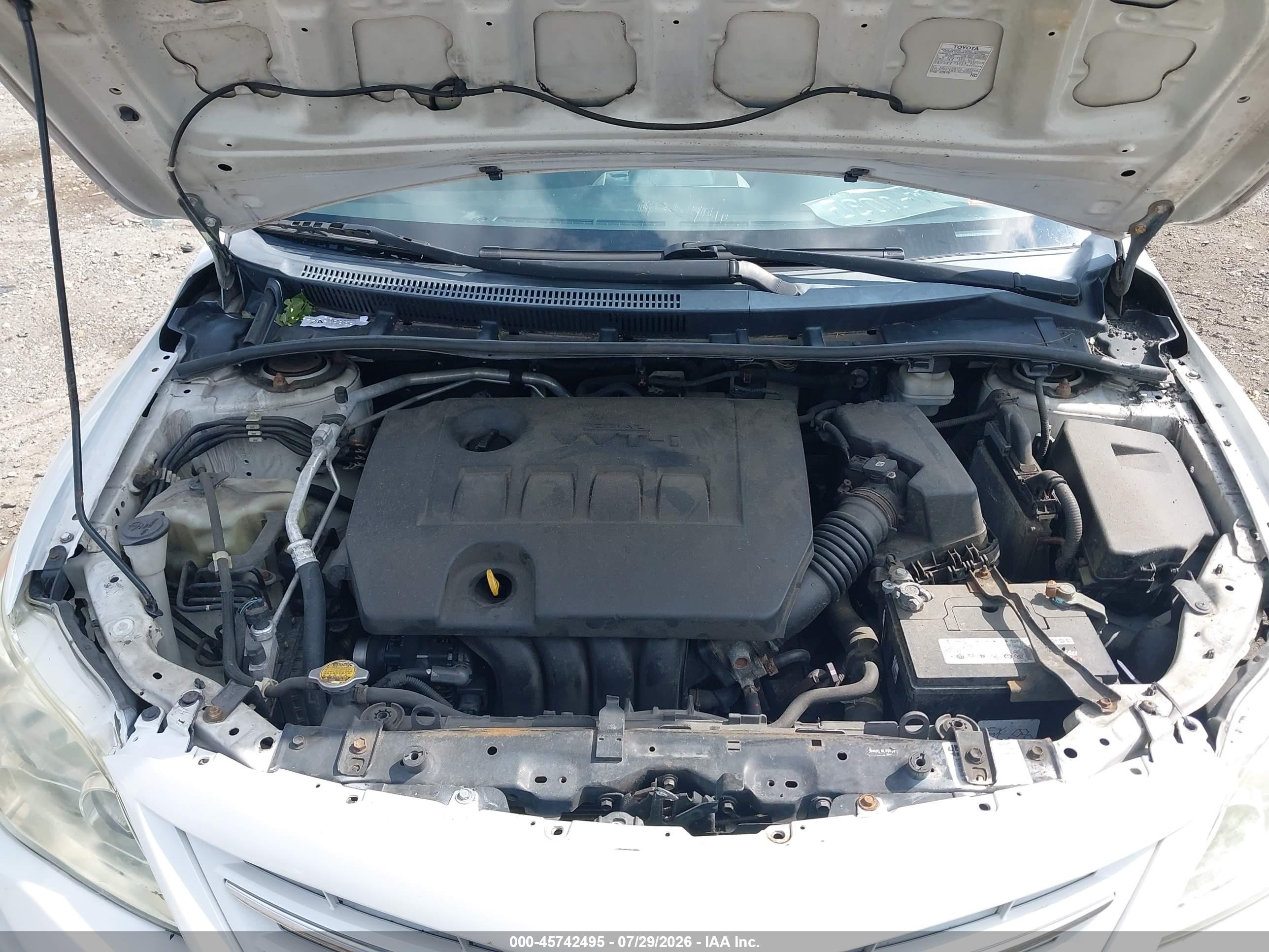 2013 Toyota Corolla Le White vin: 2T1BU4EE9DC946425