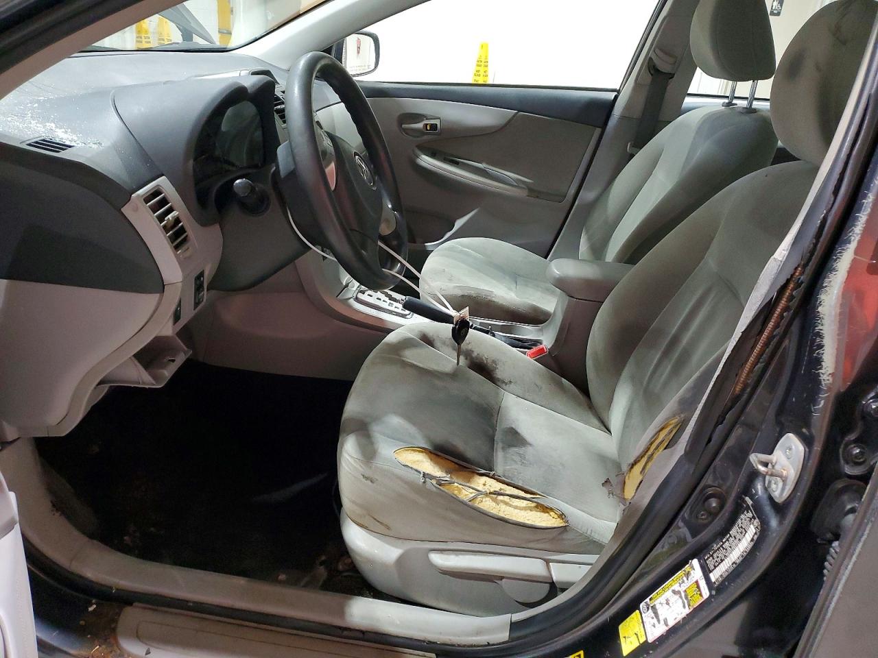 2013 Toyota Corolla Le Gray vin: 2T1BU4EE9DC954377