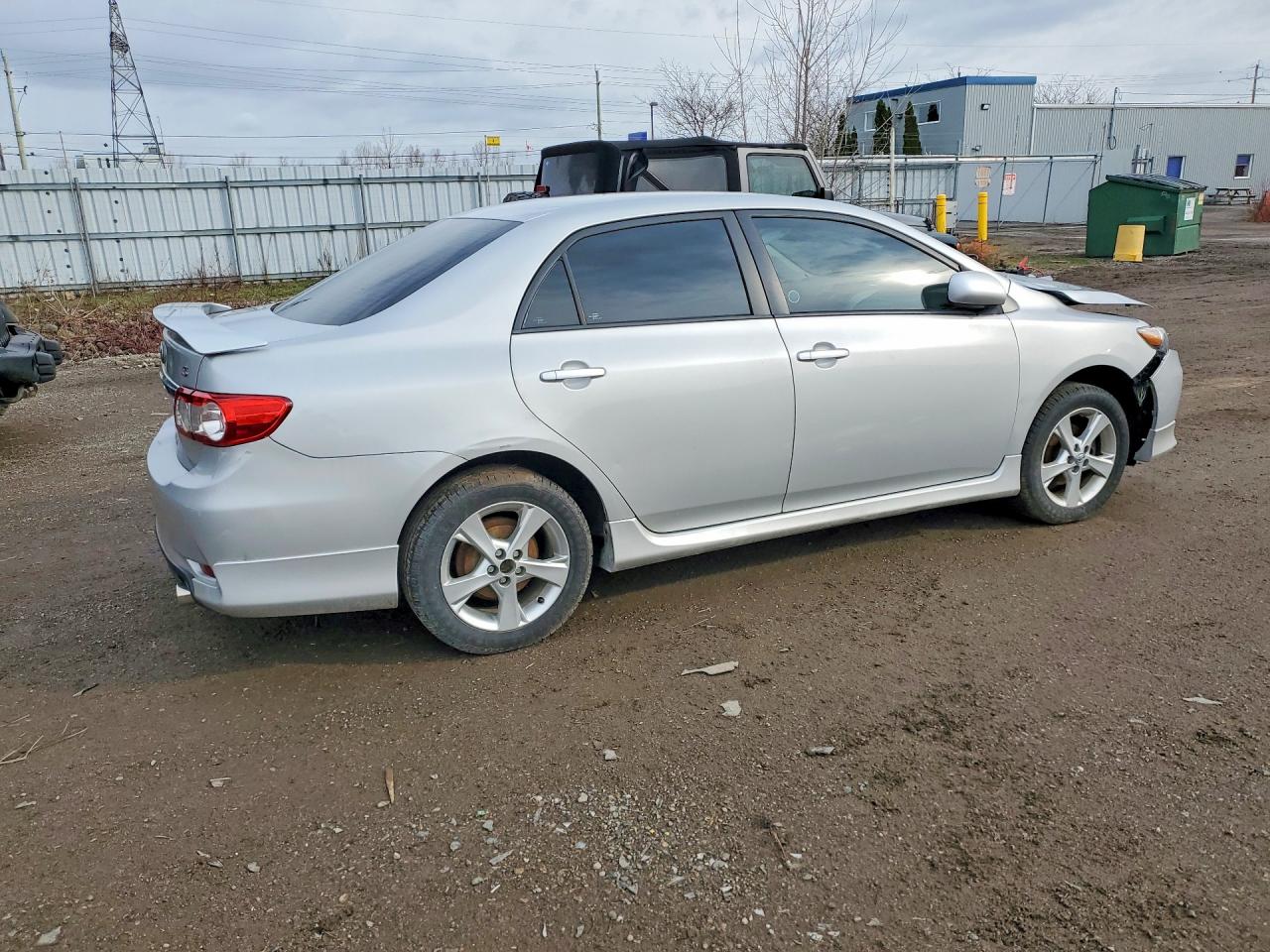 2013 Toyota Corolla L Silver vin: 2T1BU4EE9DC954847