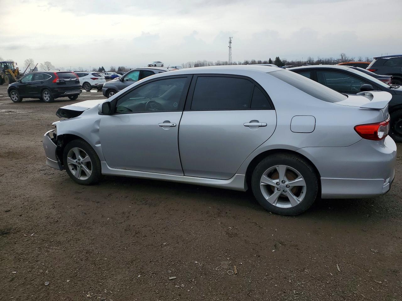 2013 Toyota Corolla L Silver vin: 2T1BU4EE9DC954847