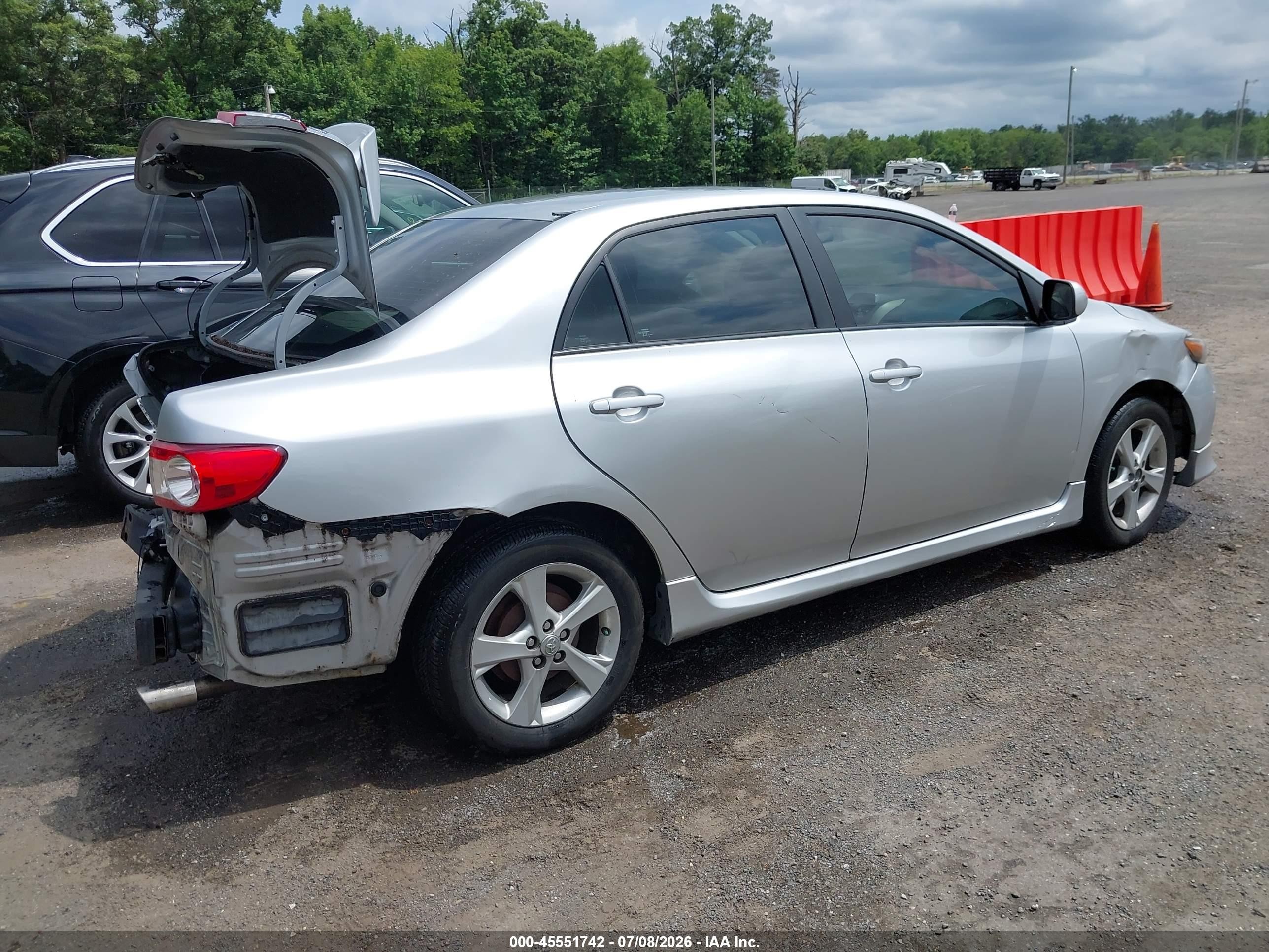 2013 Toyota Corolla S Silver vin: 2T1BU4EE9DC960986