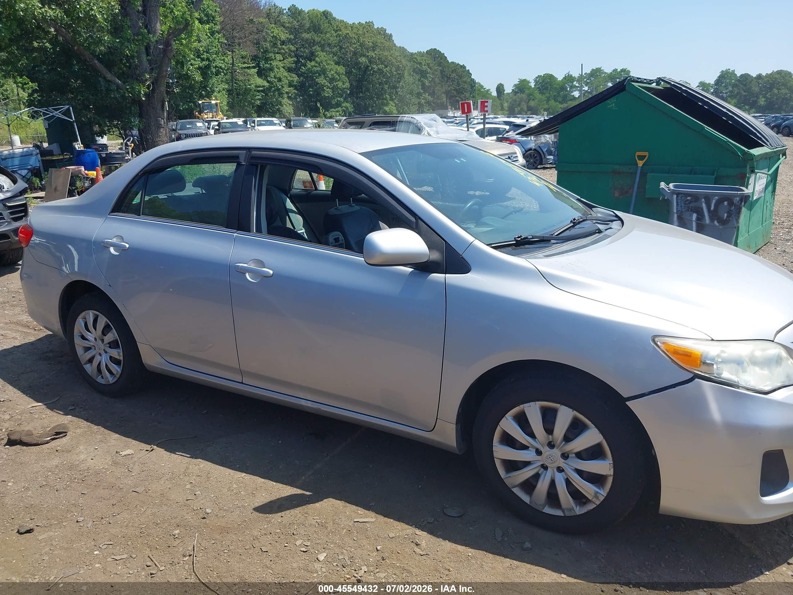 2013 Toyota Corolla Le Silver vin: 2T1BU4EE9DC969266