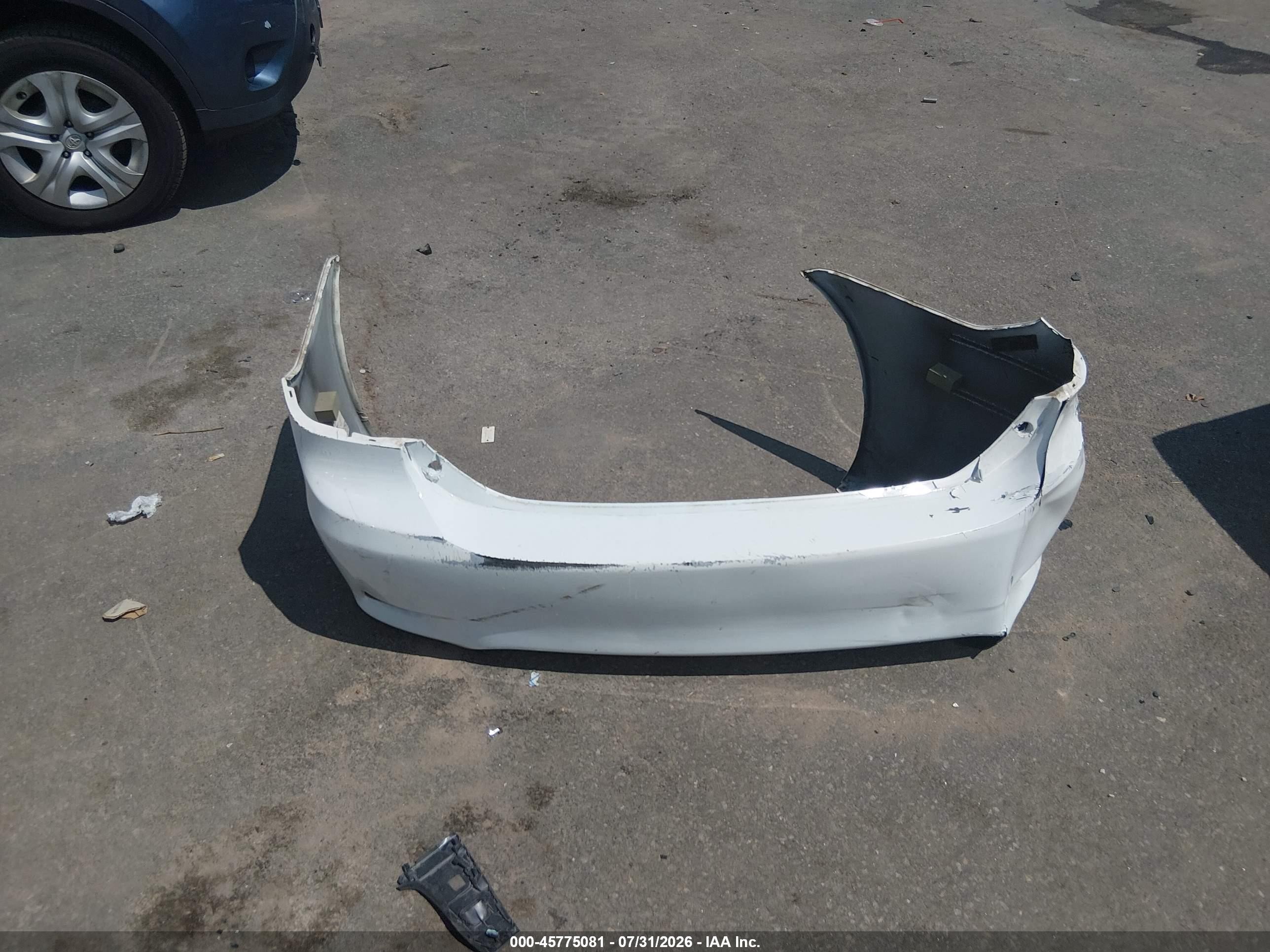 2013 Toyota Corolla Le White vin: 2T1BU4EE9DC969414