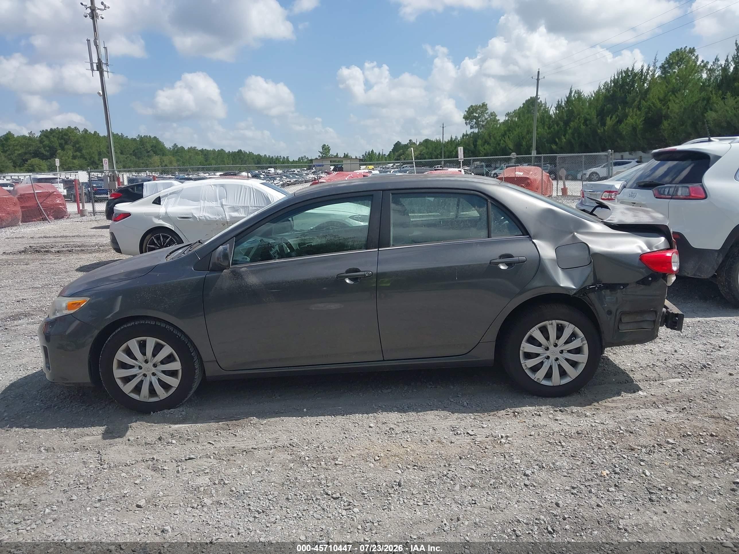 2013 Toyota Corolla Le Серый vin: 2T1BU4EE9DC976668
