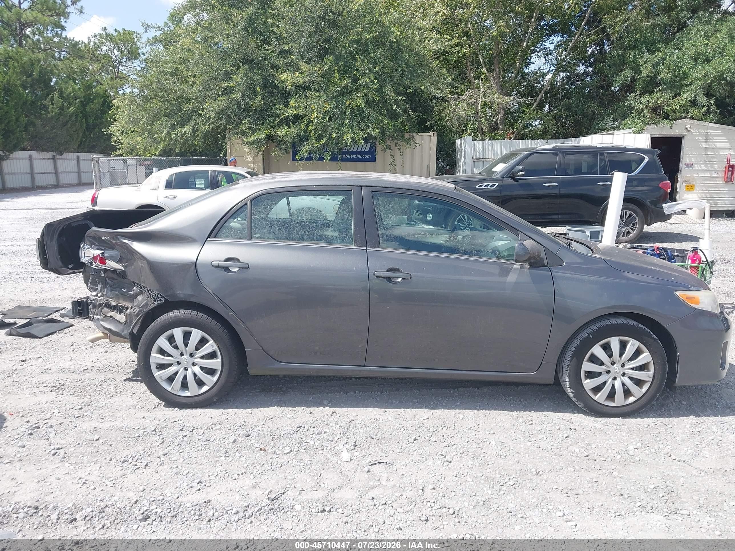 2013 Toyota Corolla Le Серый vin: 2T1BU4EE9DC976668