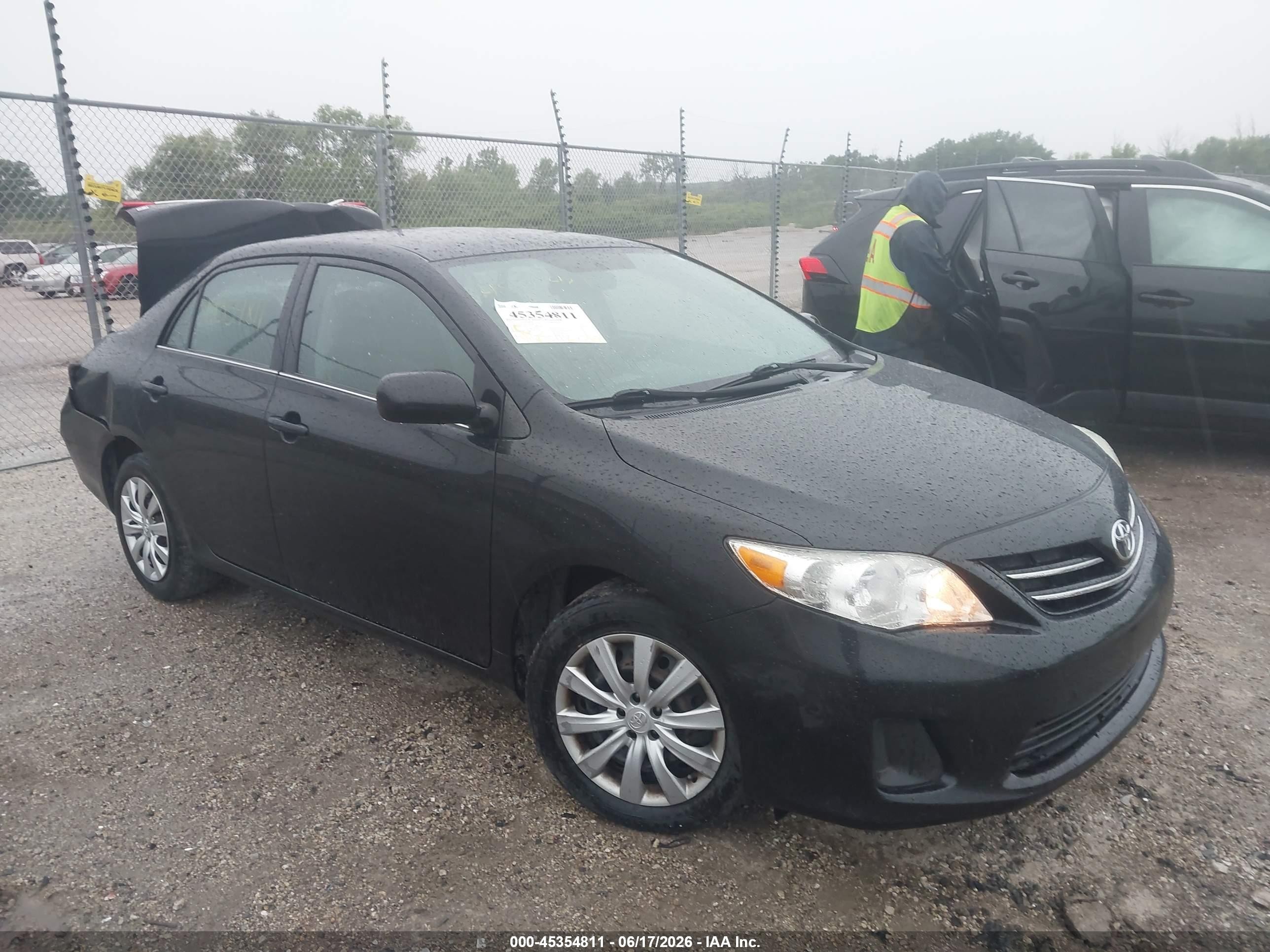 2013 Toyota Corolla Le Black vin: 2T1BU4EE9DC981885