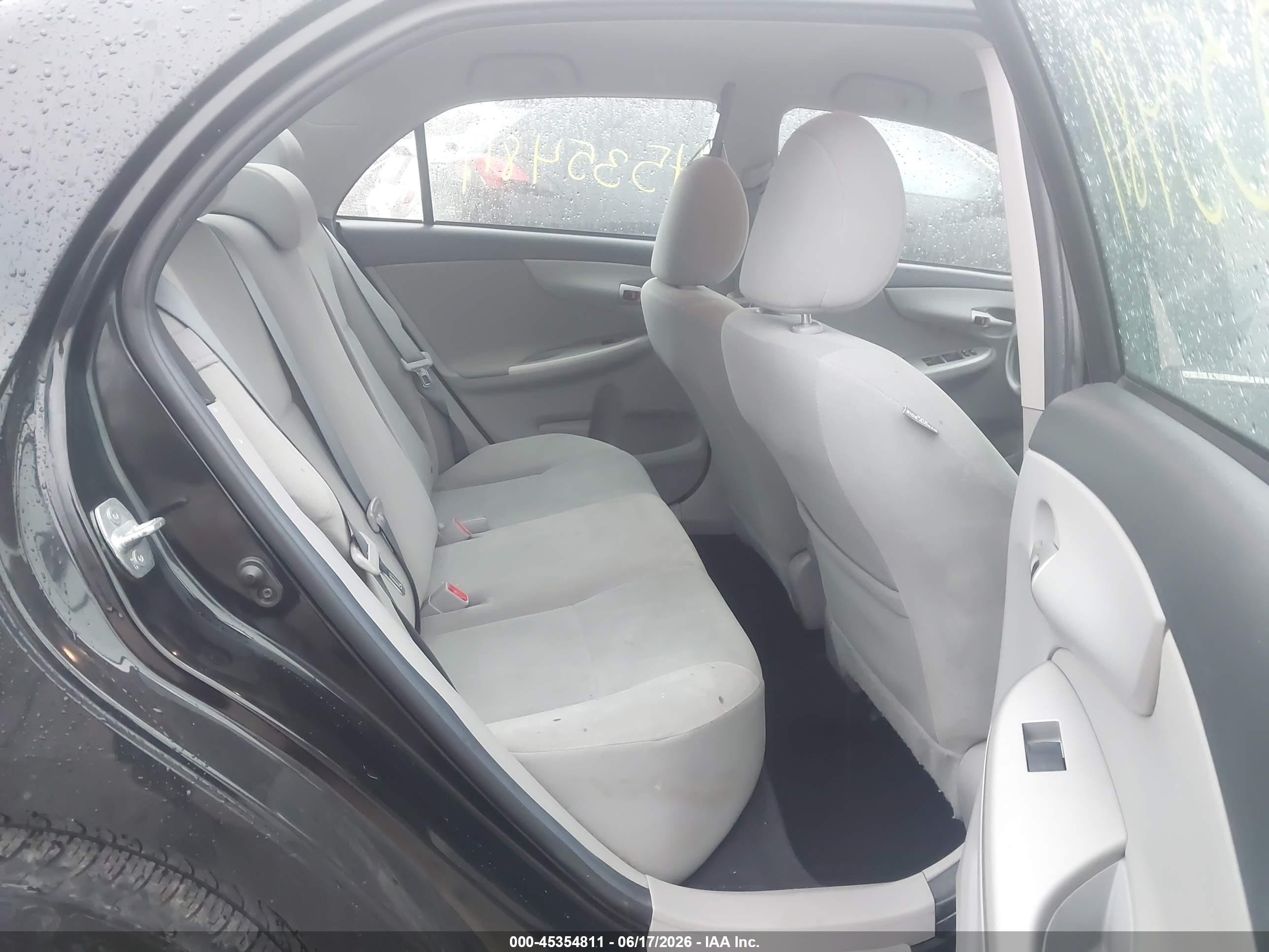 2013 Toyota Corolla Le Black vin: 2T1BU4EE9DC981885