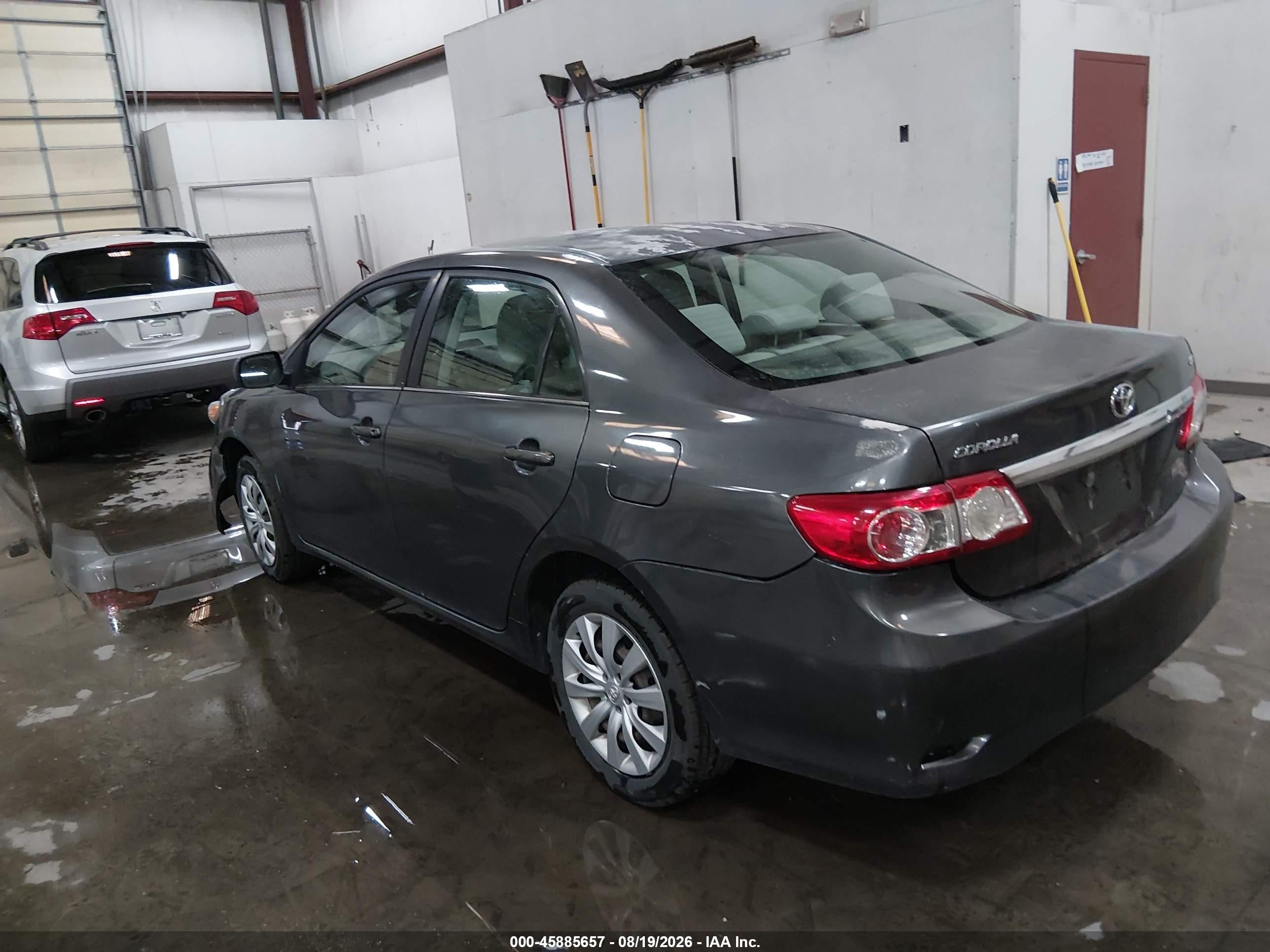 2013 Toyota Corolla Le Gray vin: 2T1BU4EE9DC984222