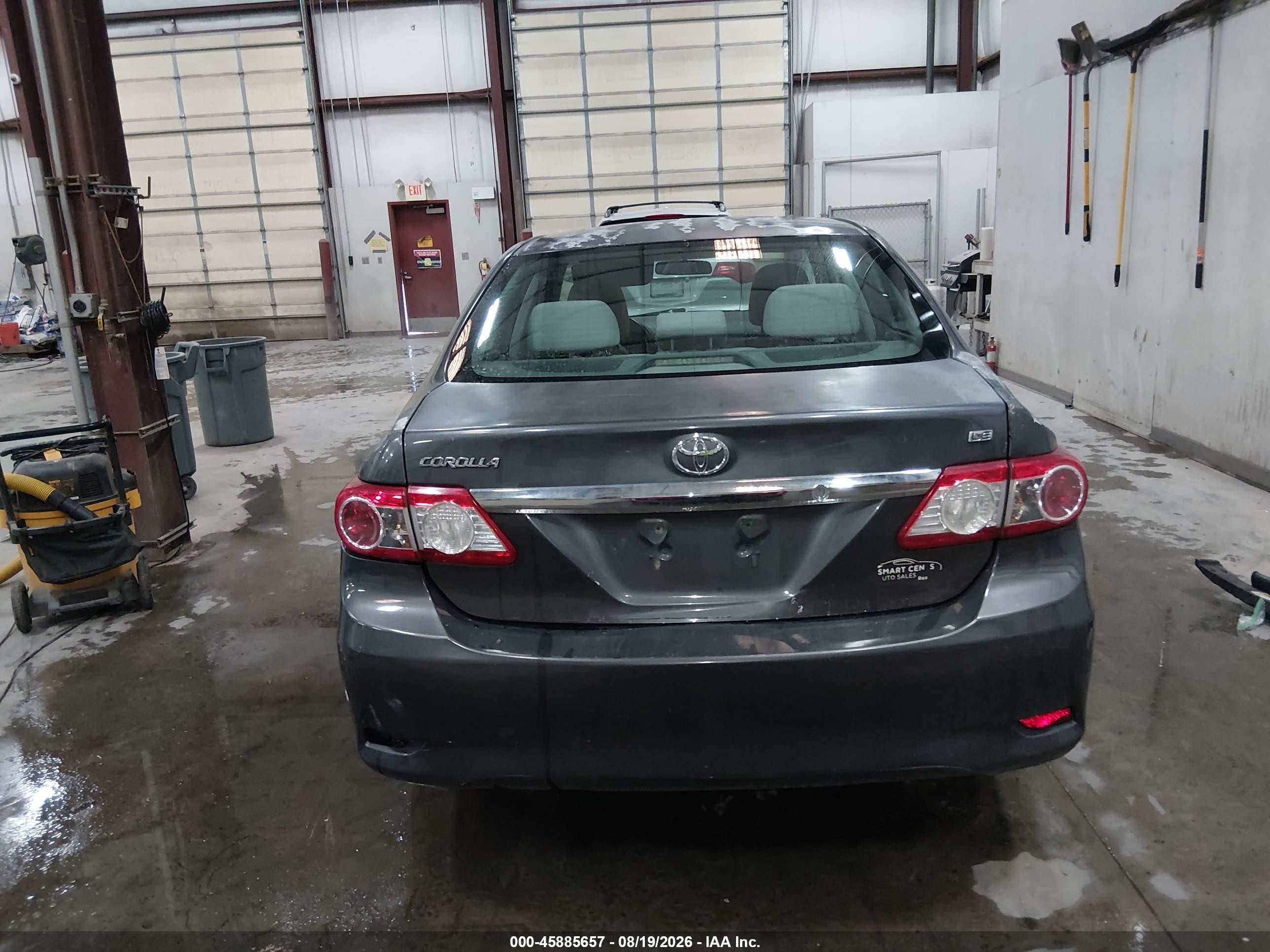 2013 Toyota Corolla Le Gray vin: 2T1BU4EE9DC984222