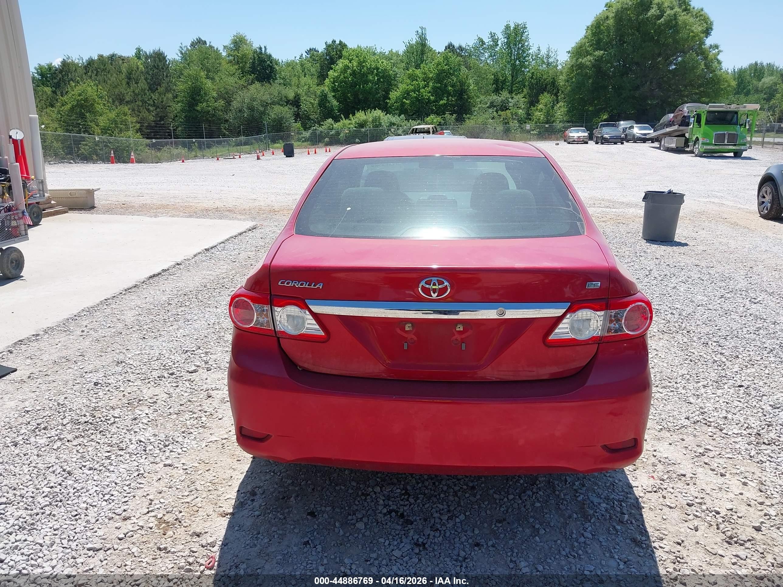 2013 Toyota Corolla Le Red vin: 2T1BU4EE9DC994300