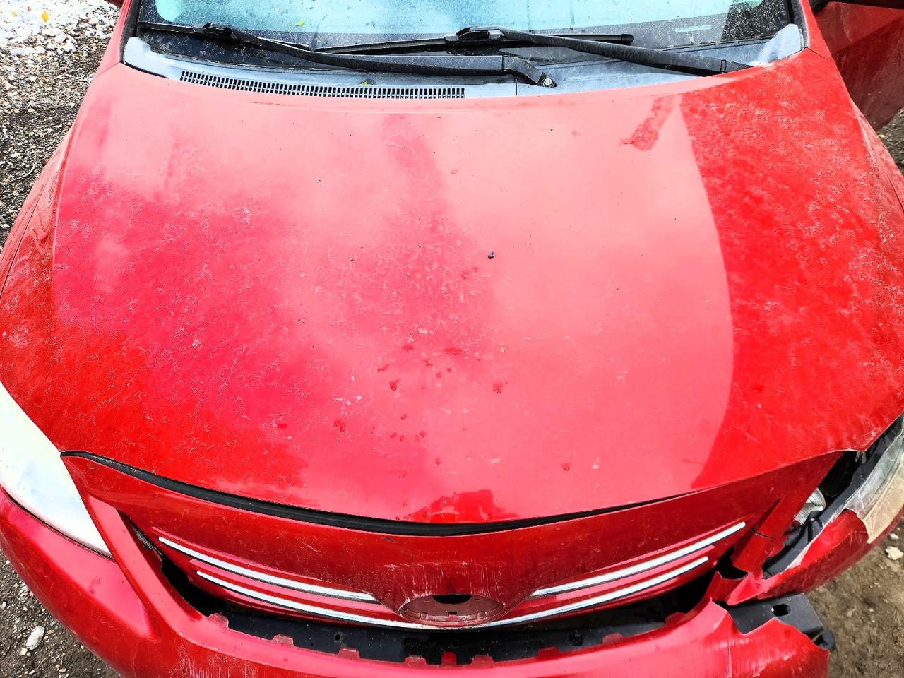 2013 Toyota Corolla Le Red vin: 2T1BU4EE9DC996774