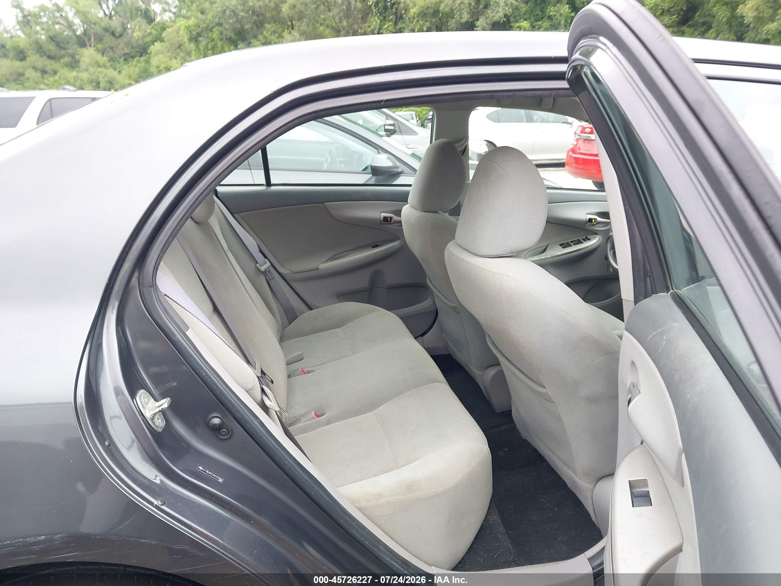 2010 Toyota Corolla Le Gray vin: 2T1BU4EEXAC223002