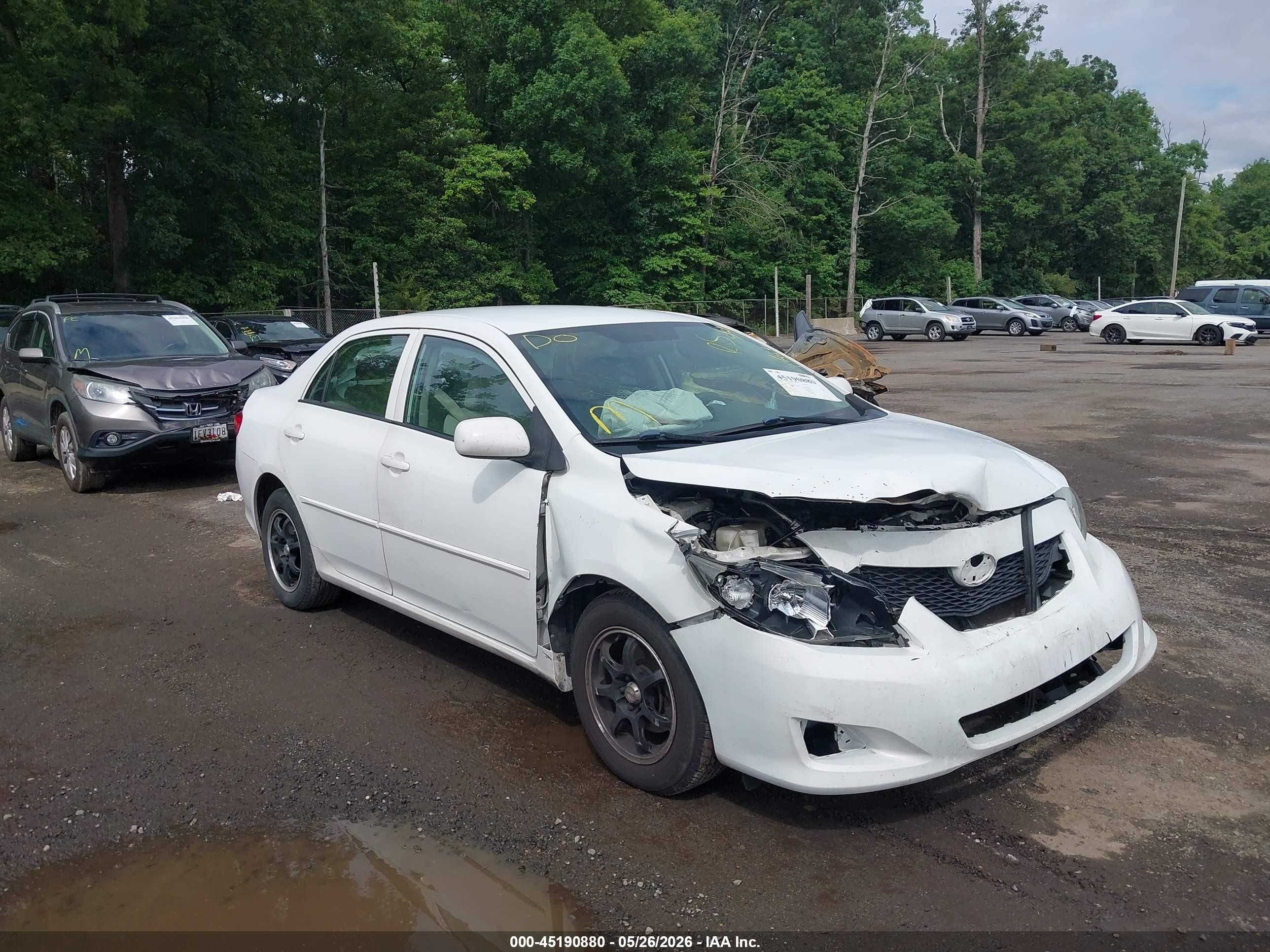 2010 Toyota Corolla Le White vin: 2T1BU4EEXAC246103