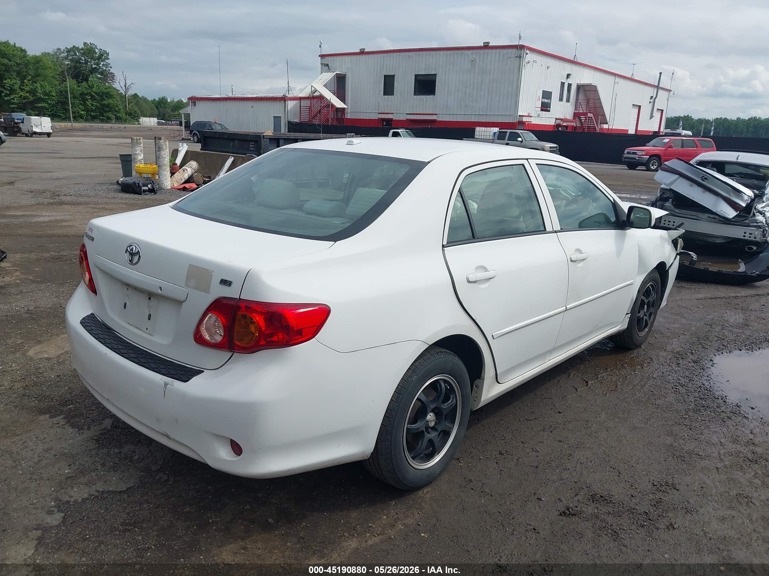2010 Toyota Corolla Le White vin: 2T1BU4EEXAC246103