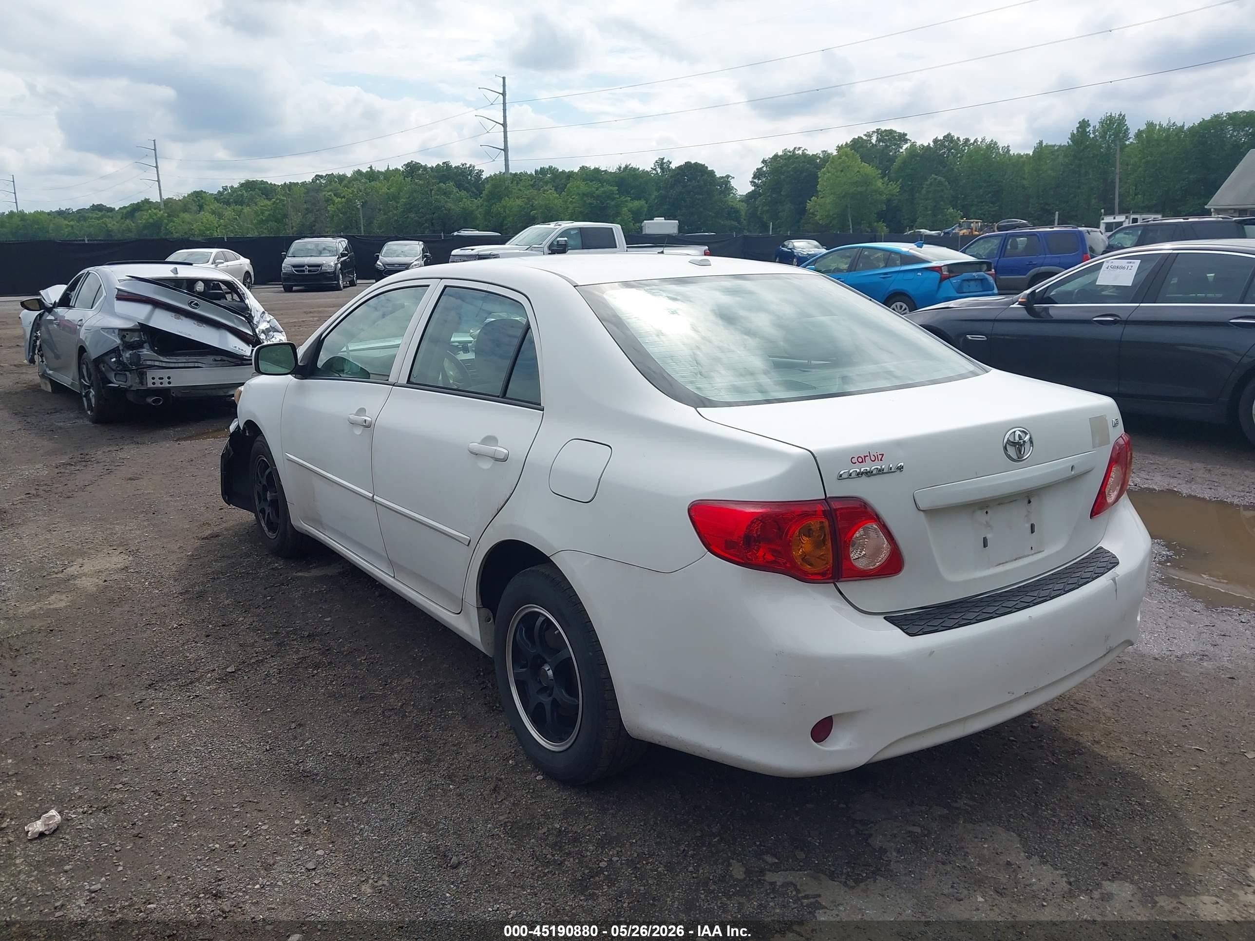 2010 Toyota Corolla Le White vin: 2T1BU4EEXAC246103