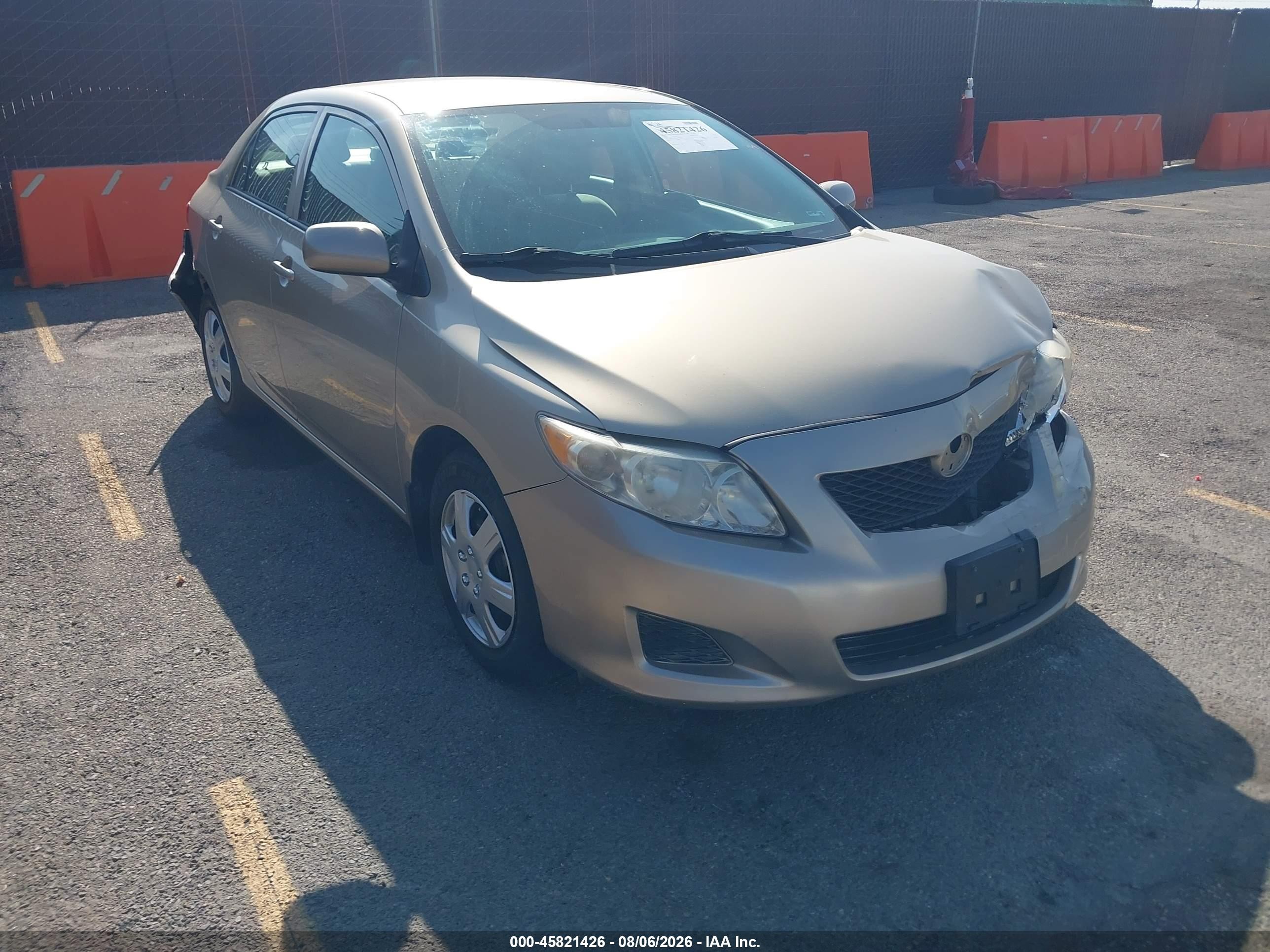 2010 Toyota Corolla Ce Champagne vin: 2T1BU4EEXAC257327