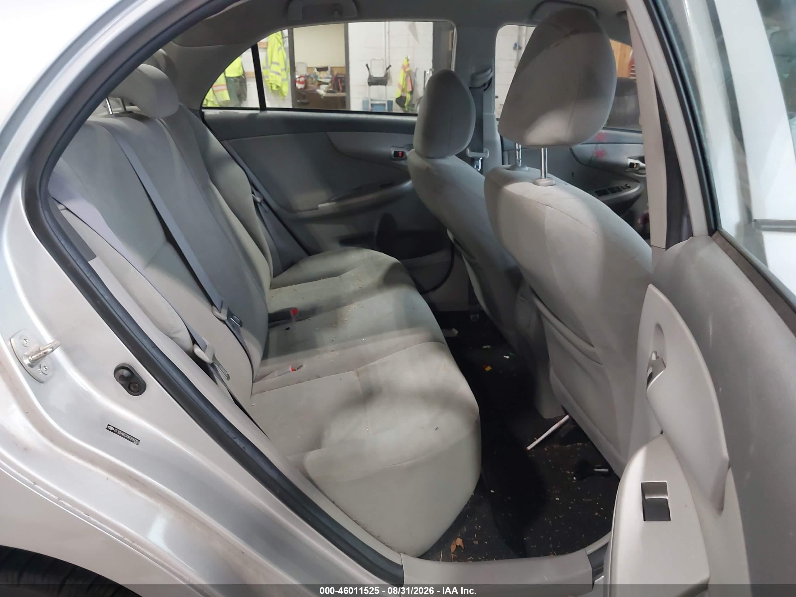 2010 Toyota Corolla Le Серый vin: 2T1BU4EEXAC260003