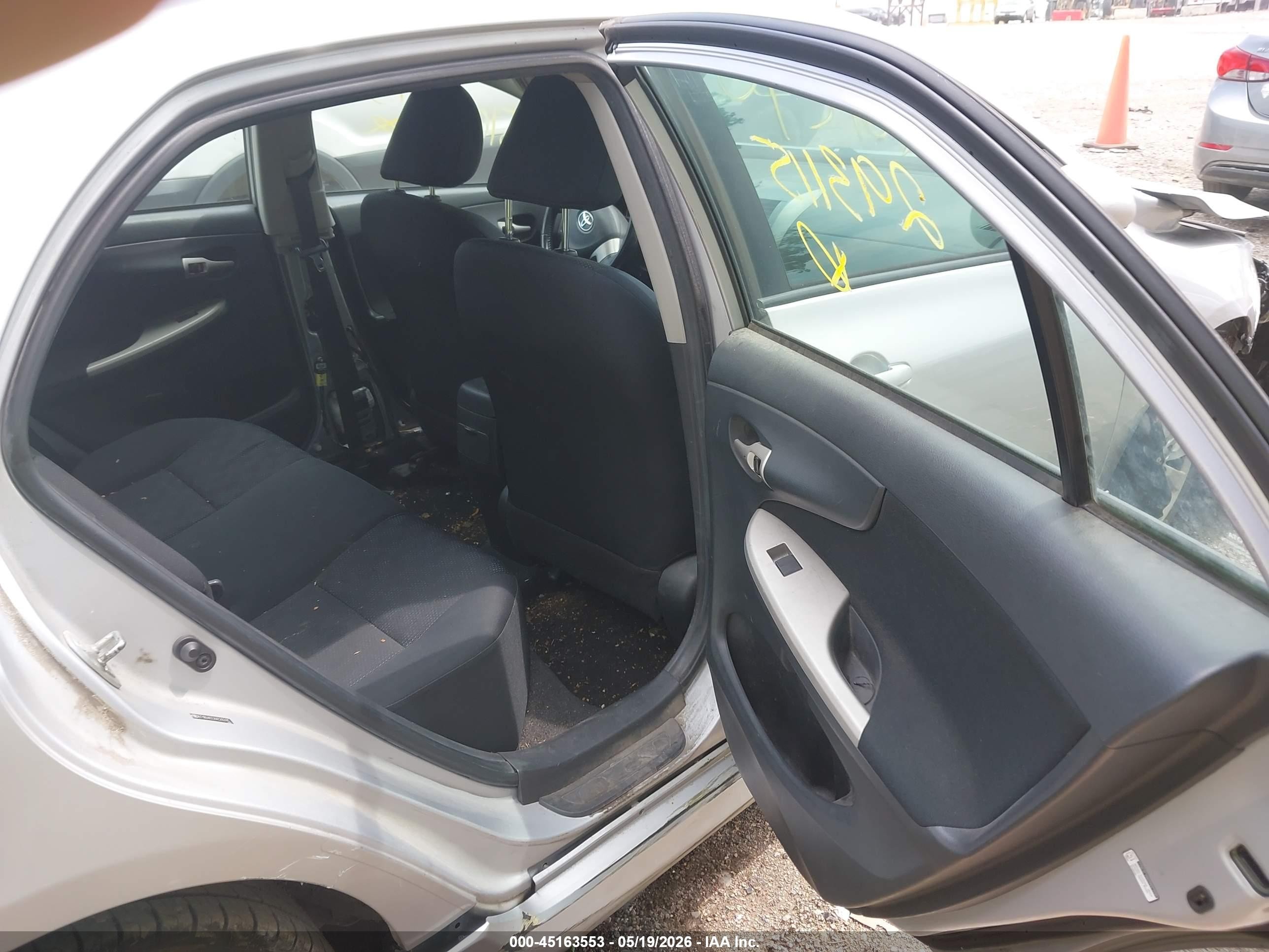 2010 Toyota Corolla S Silver vin: 2T1BU4EEXAC293115