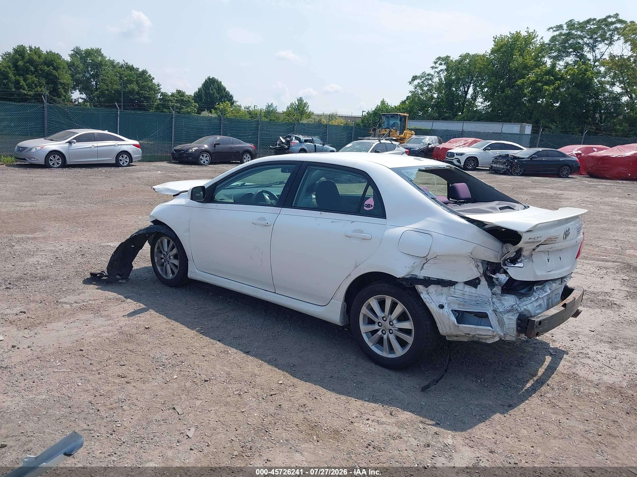 2010 Toyota Corolla S Белый vin: 2T1BU4EEXAC297696