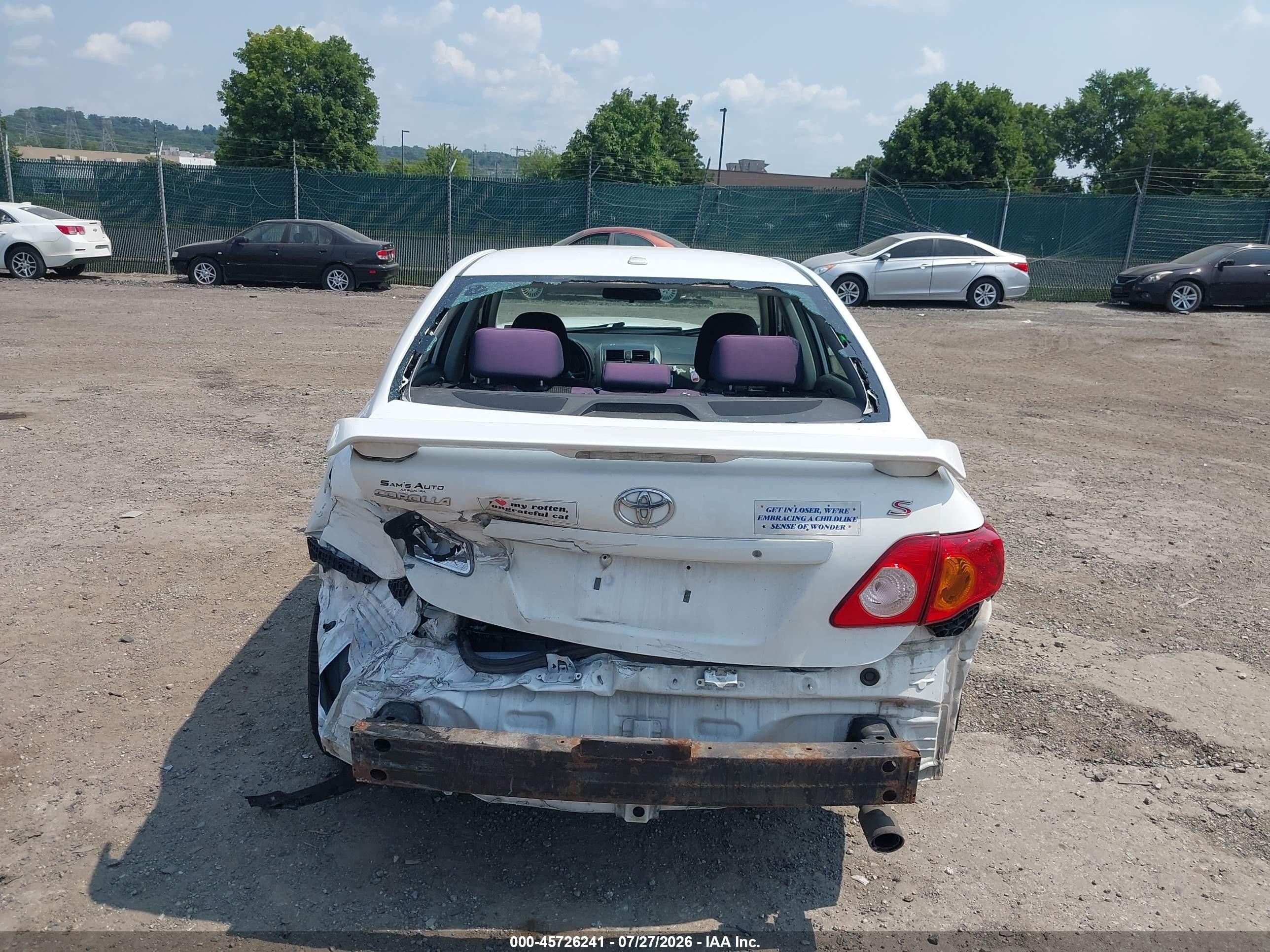 2010 Toyota Corolla S Белый vin: 2T1BU4EEXAC297696