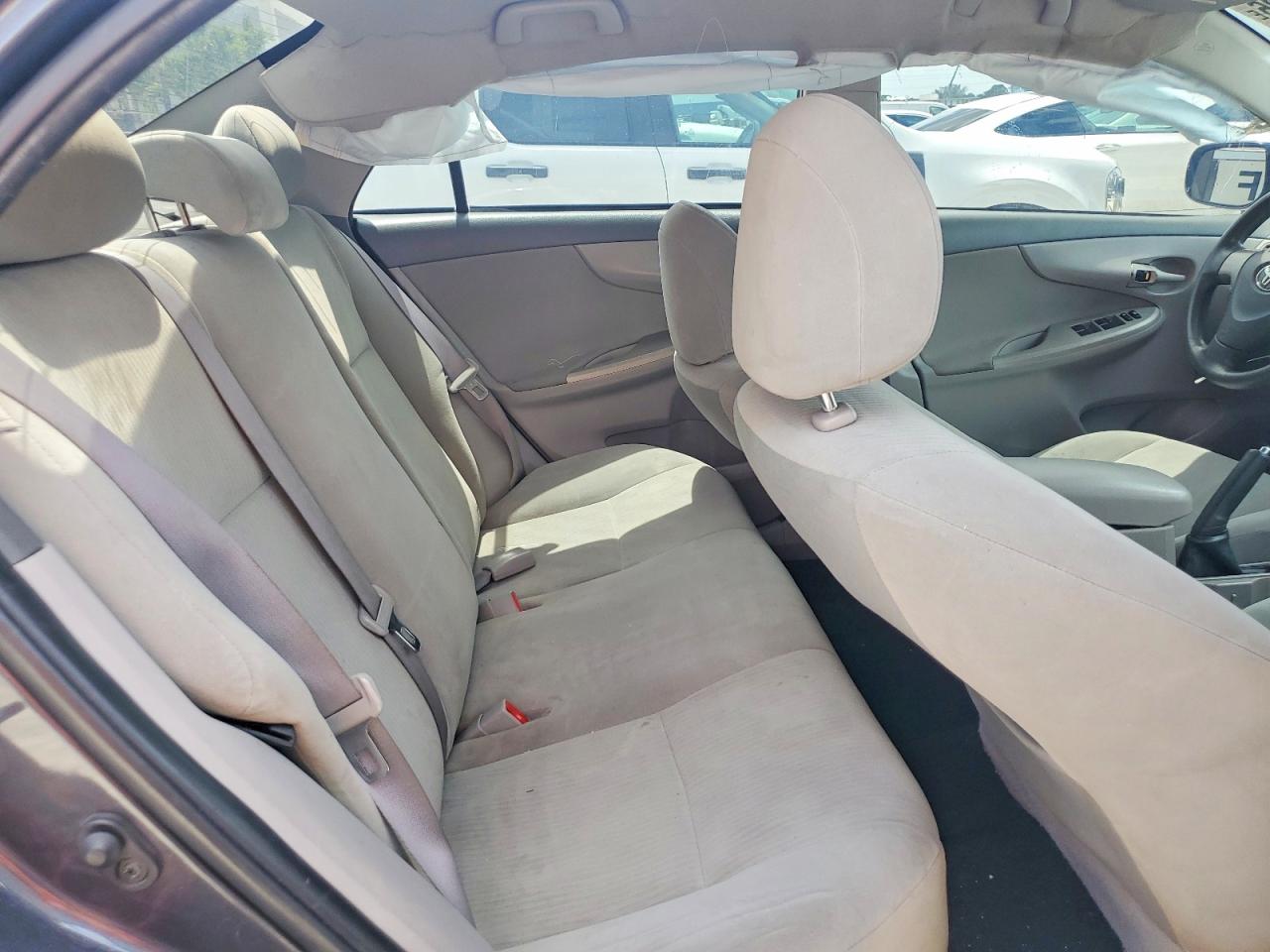 2010 Toyota Corolla Le Gray vin: 2T1BU4EEXAC300368