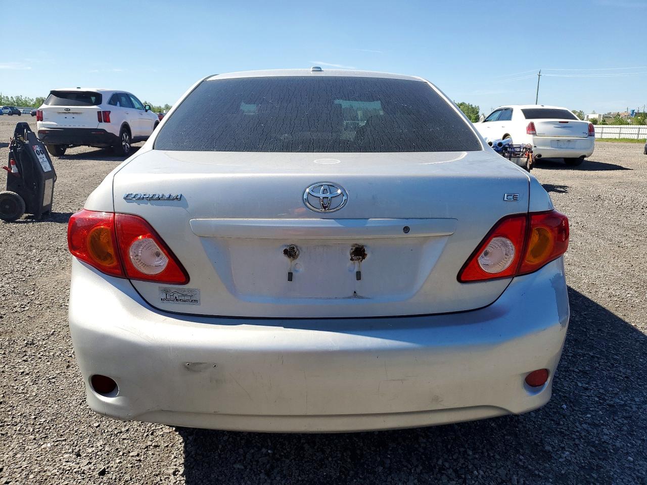 2010 Toyota Corolla Base Серебряный vin: 2T1BU4EEXAC304484