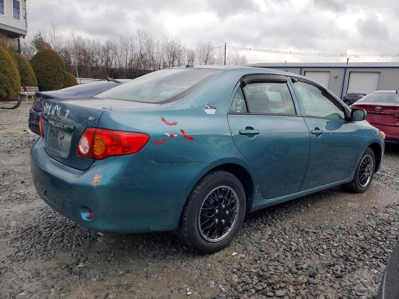 2010 Toyota Corolla Le Green vin: 2T1BU4EEXAC327442