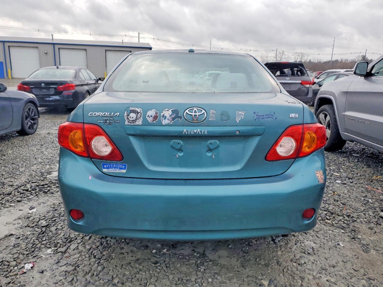 2010 Toyota Corolla Le Green vin: 2T1BU4EEXAC327442
