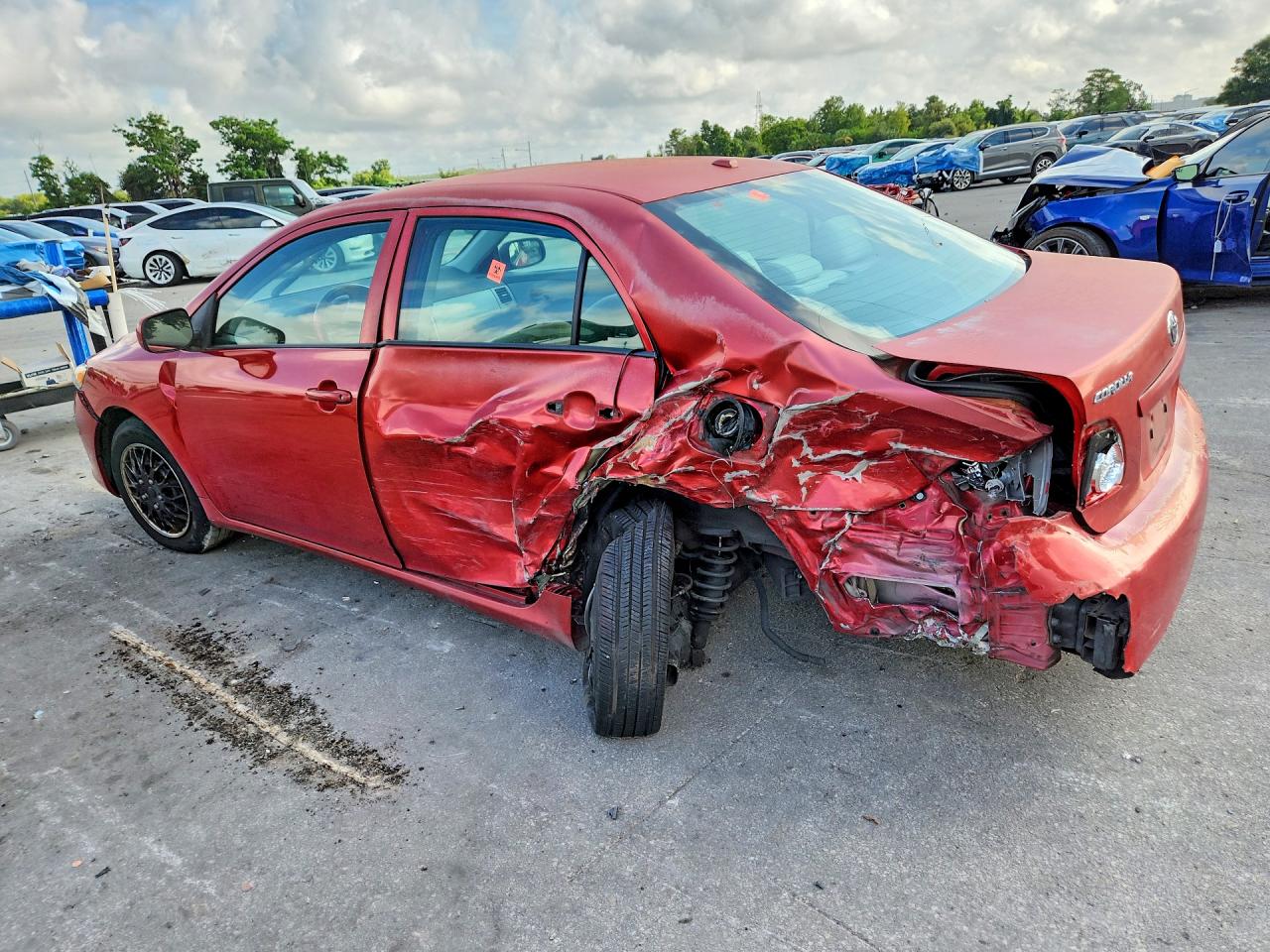 2010 Toyota Corolla Le Красный vin: 2T1BU4EEXAC358142