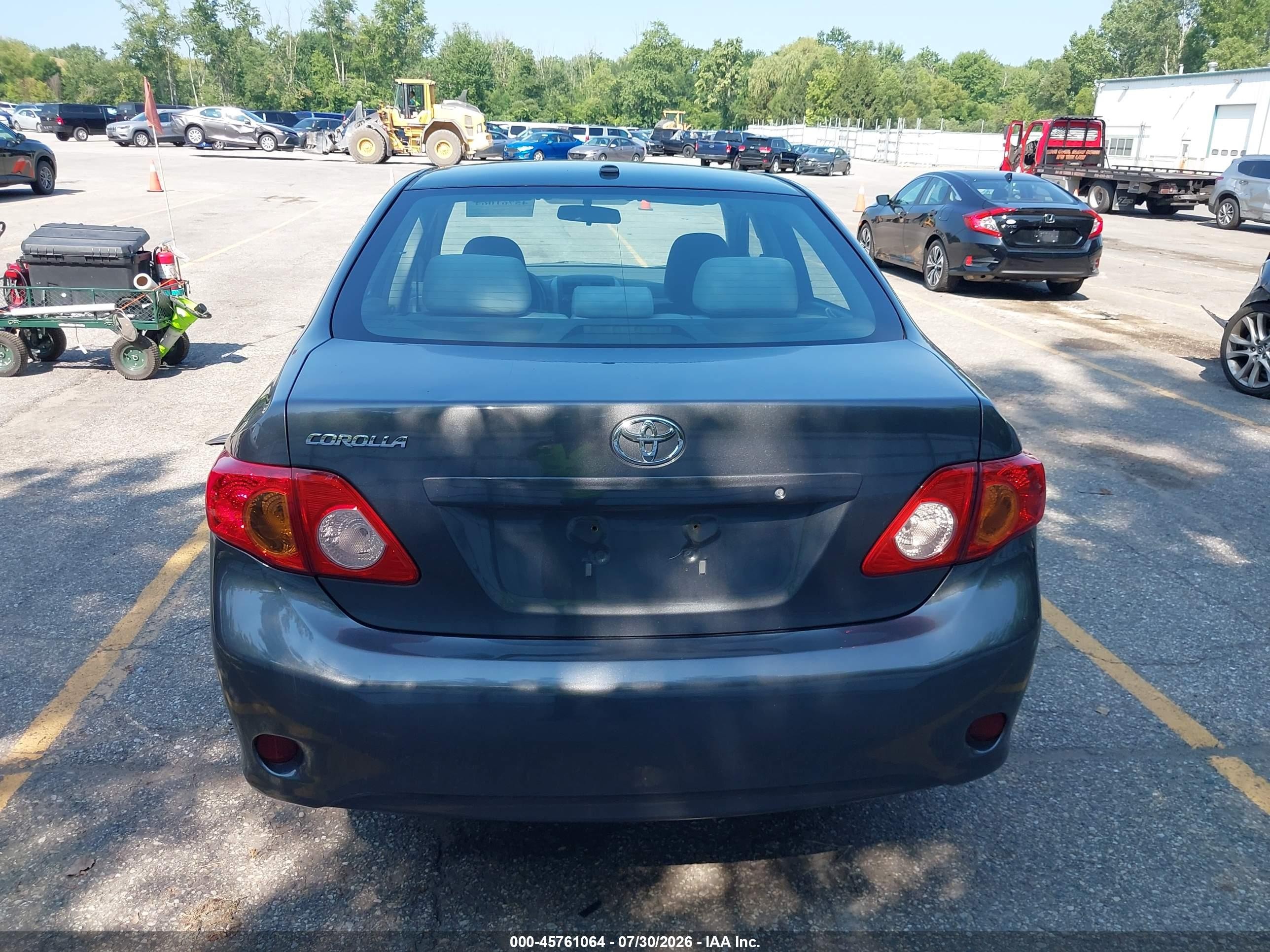 2010 Toyota Corolla   Серый vin: 2T1BU4EEXAC375264