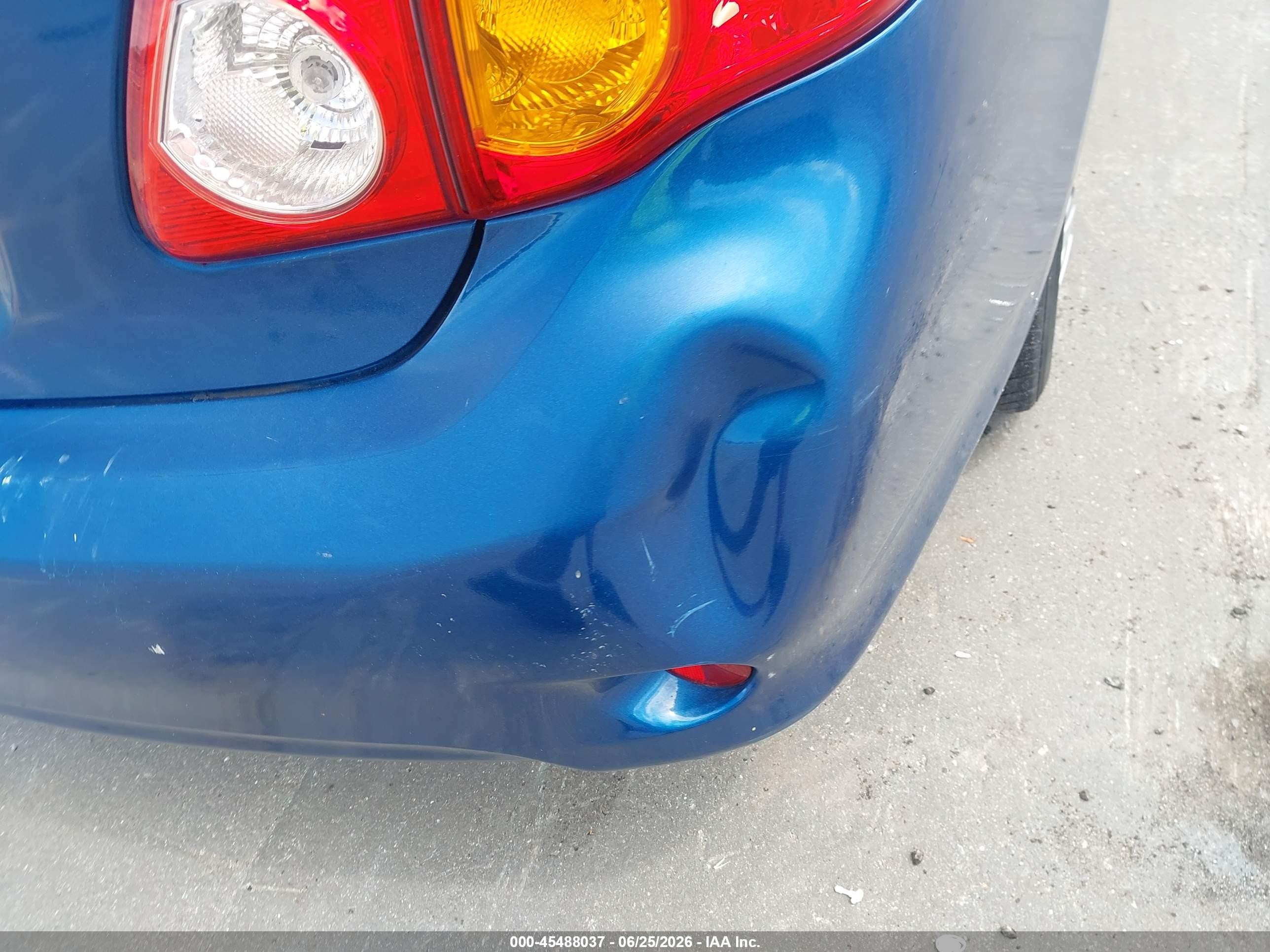 2010 Toyota Corolla Le Blue vin: 2T1BU4EEXAC392890