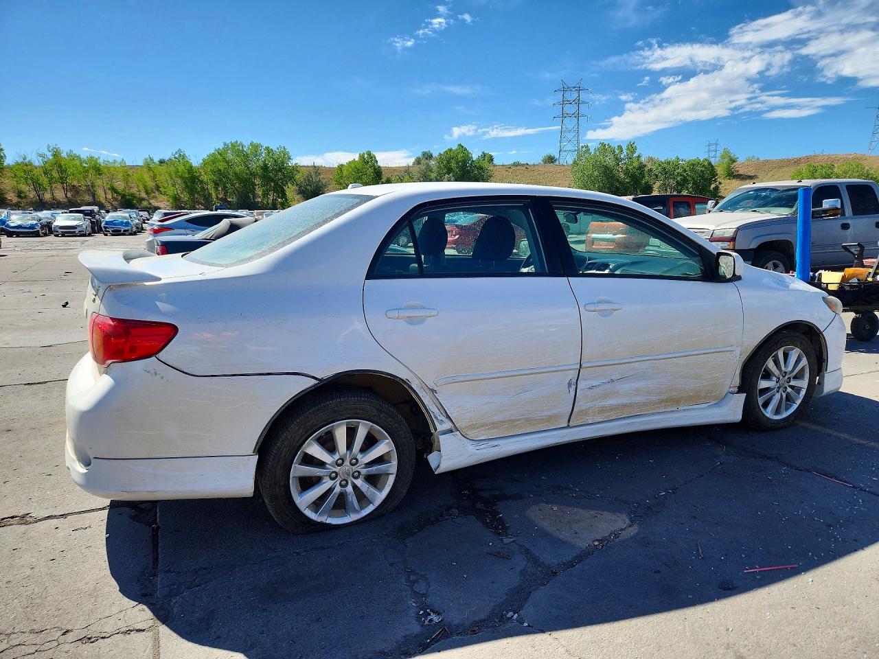 2010 Toyota Corolla S White vin: 2T1BU4EEXAC407744