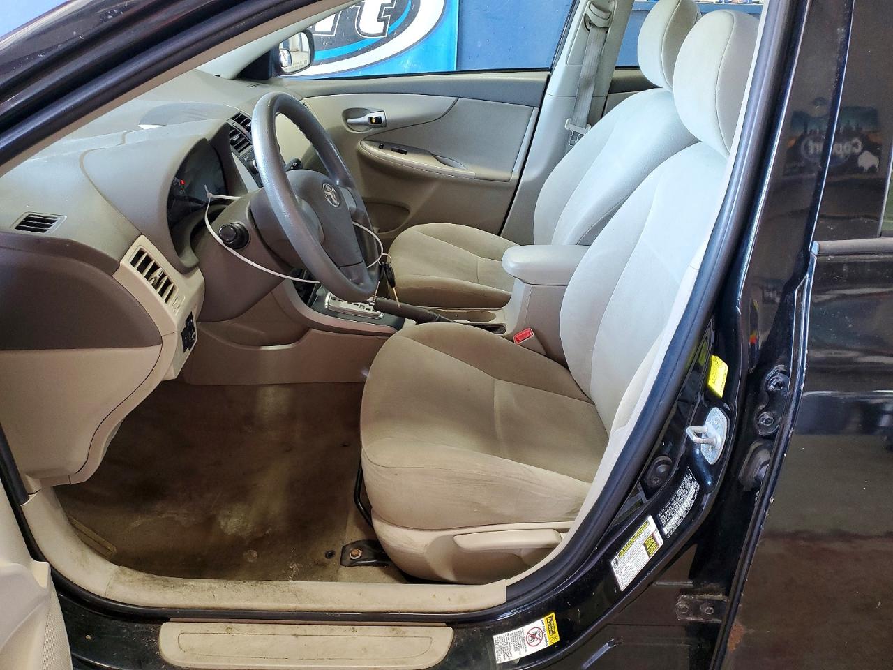 2010 Toyota Corolla Le Black vin: 2T1BU4EEXAC410028