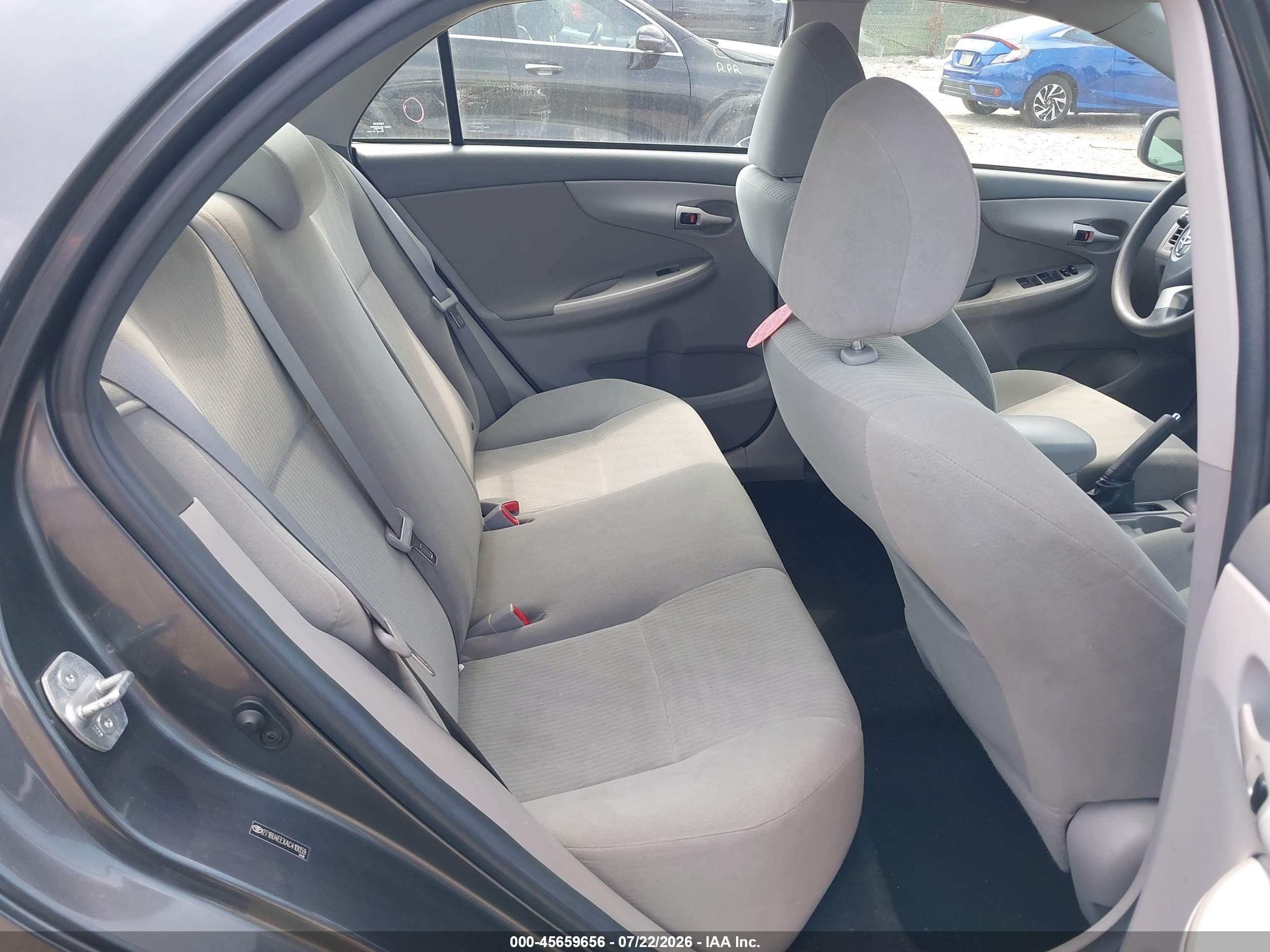 2010 Toyota Corolla Le Gray vin: 2T1BU4EEXAC410059