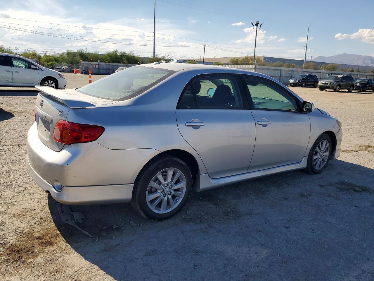 2010 Toyota Corolla S Серебряный vin: 2T1BU4EEXAC418470
