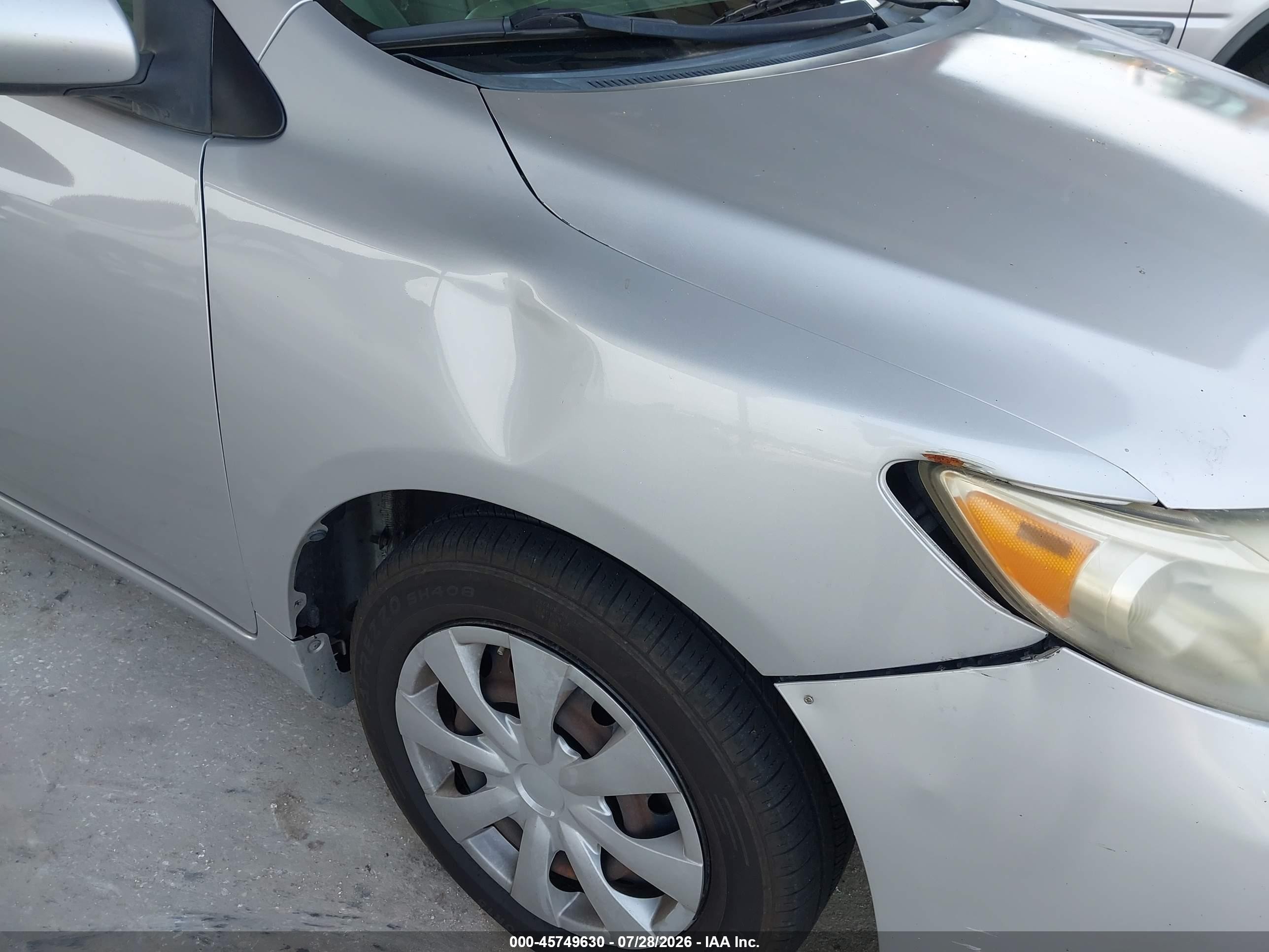 2010 Toyota Corolla Le Silver vin: 2T1BU4EEXAC420882