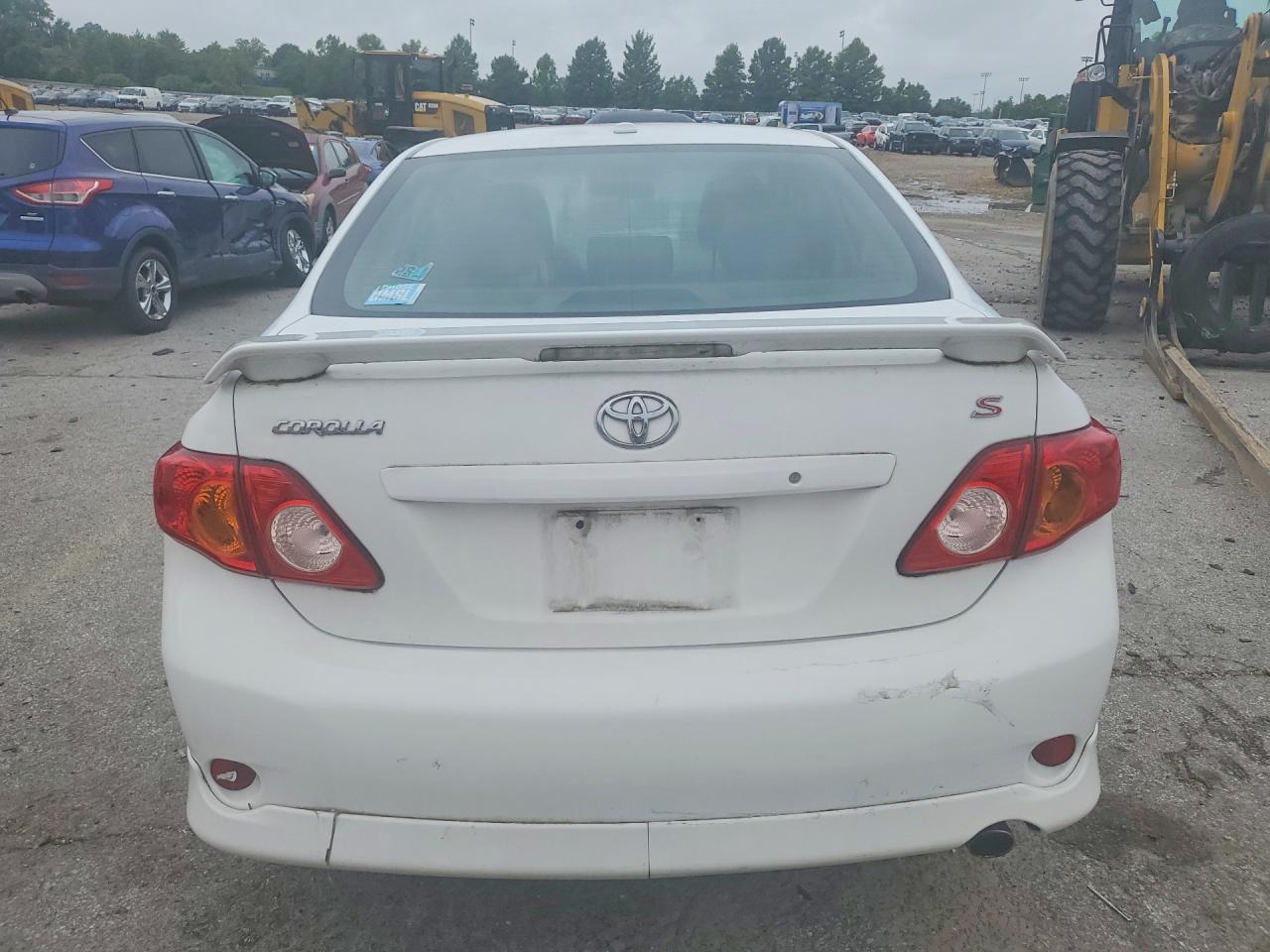 2010 Toyota Corolla S Белый vin: 2T1BU4EEXAC440114