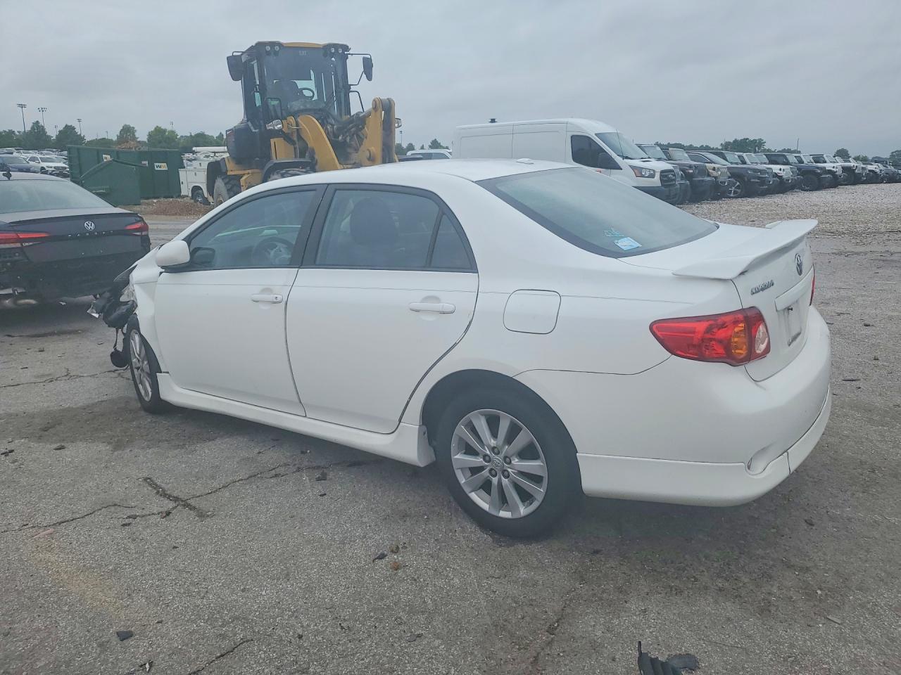 2010 Toyota Corolla S Белый vin: 2T1BU4EEXAC440114