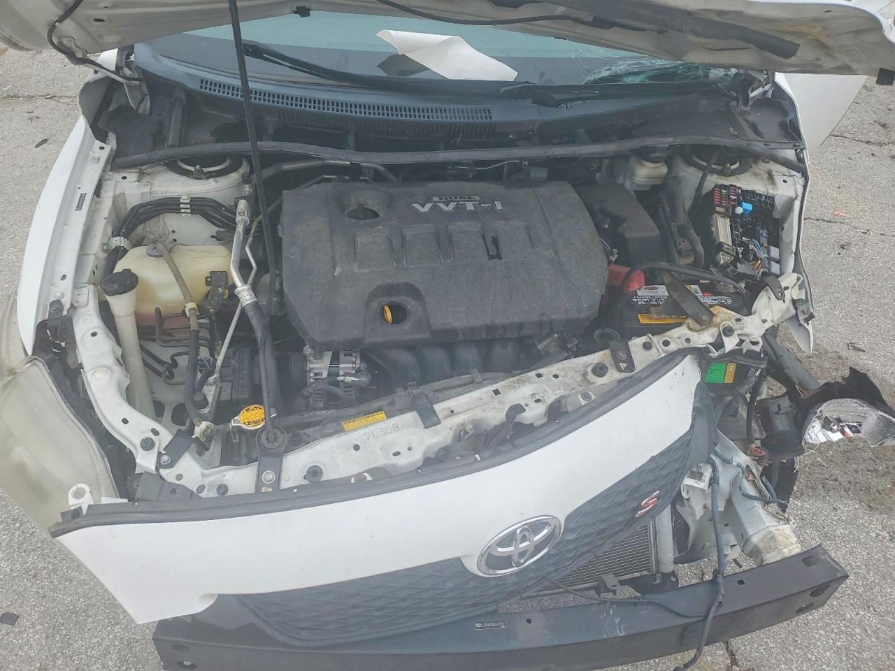 2010 Toyota Corolla S Белый vin: 2T1BU4EEXAC440114