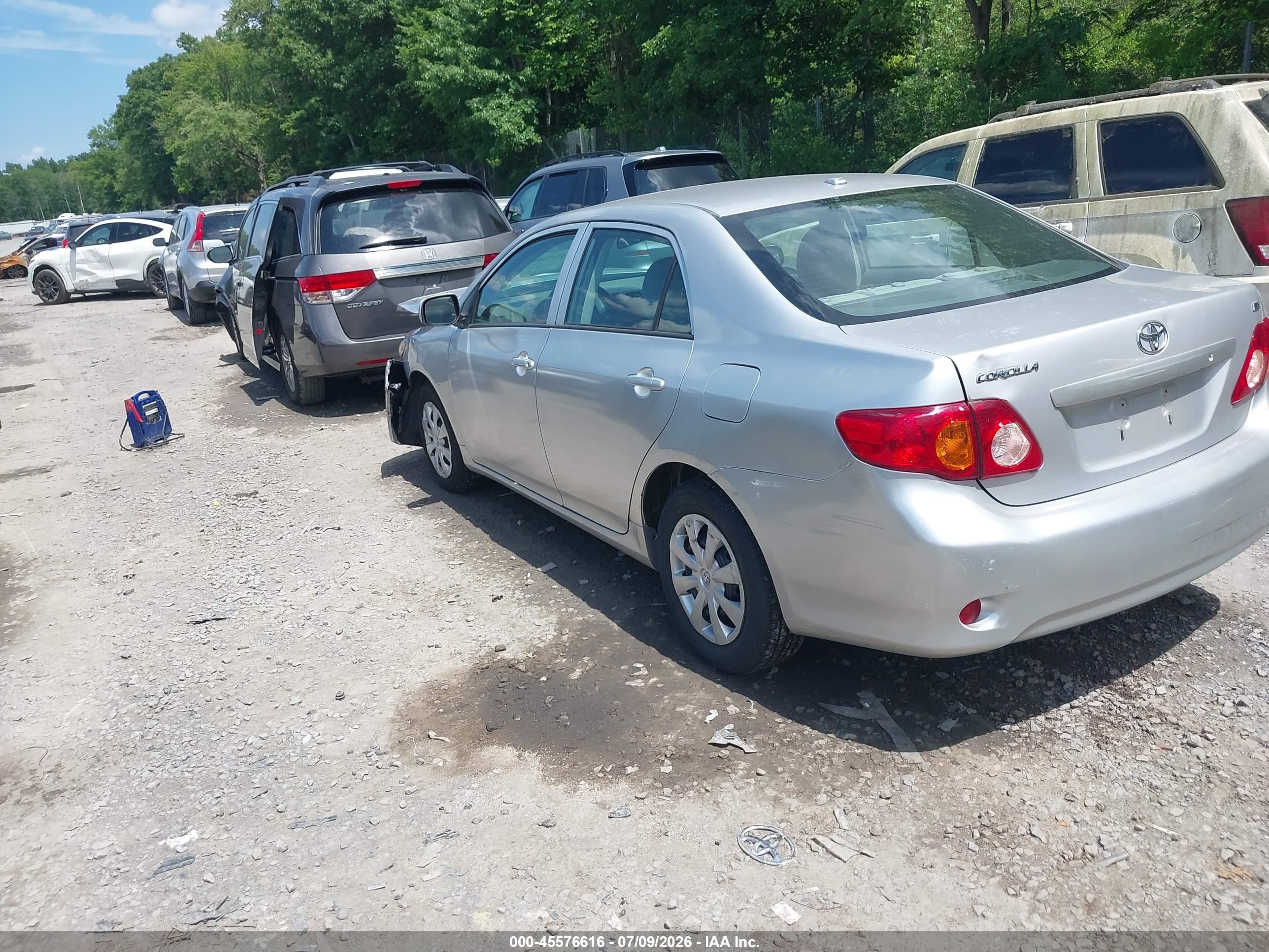 2010 Toyota Corolla Le Silver vin: 2T1BU4EEXAC441697
