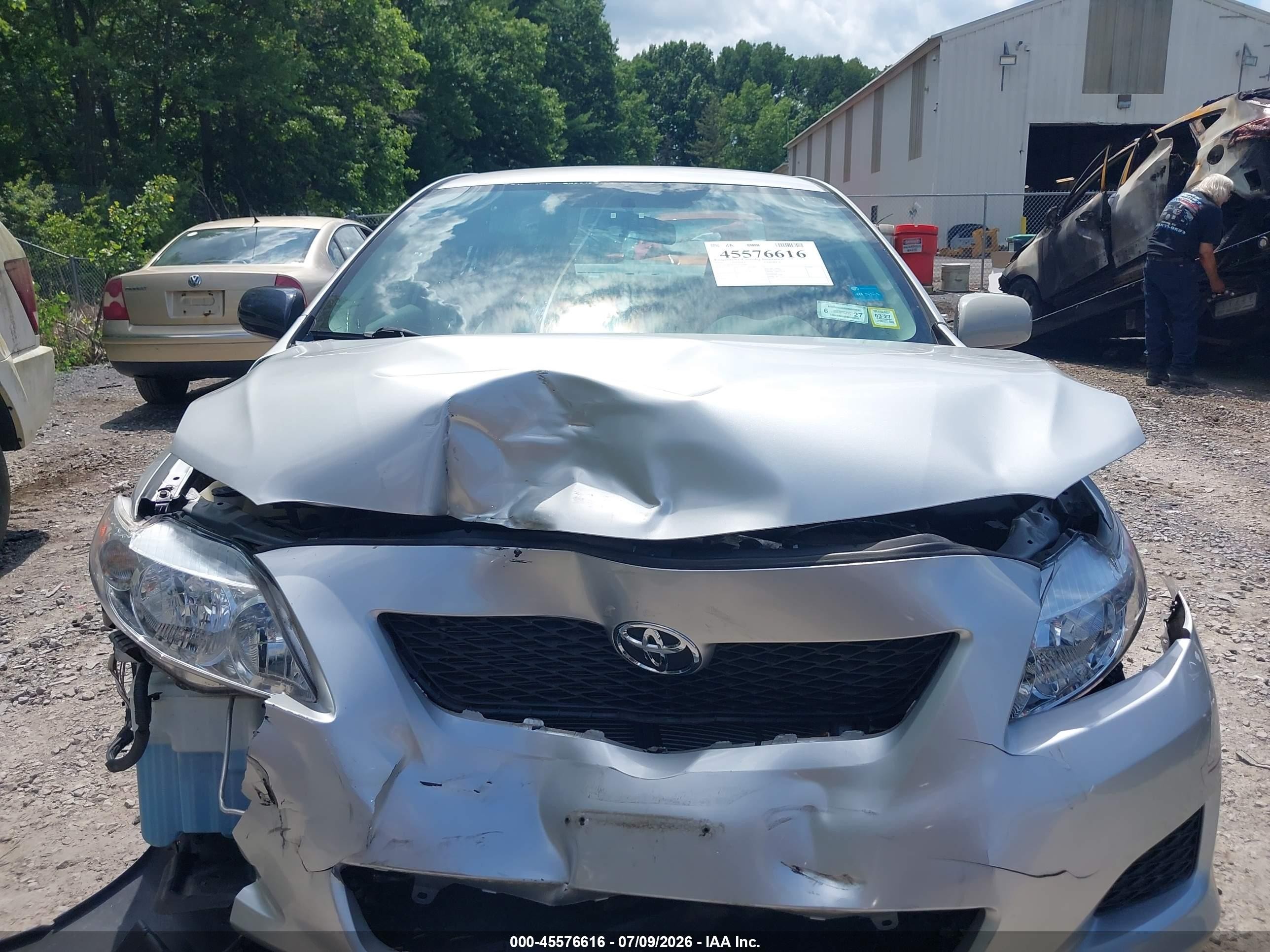 2010 Toyota Corolla Le Silver vin: 2T1BU4EEXAC441697