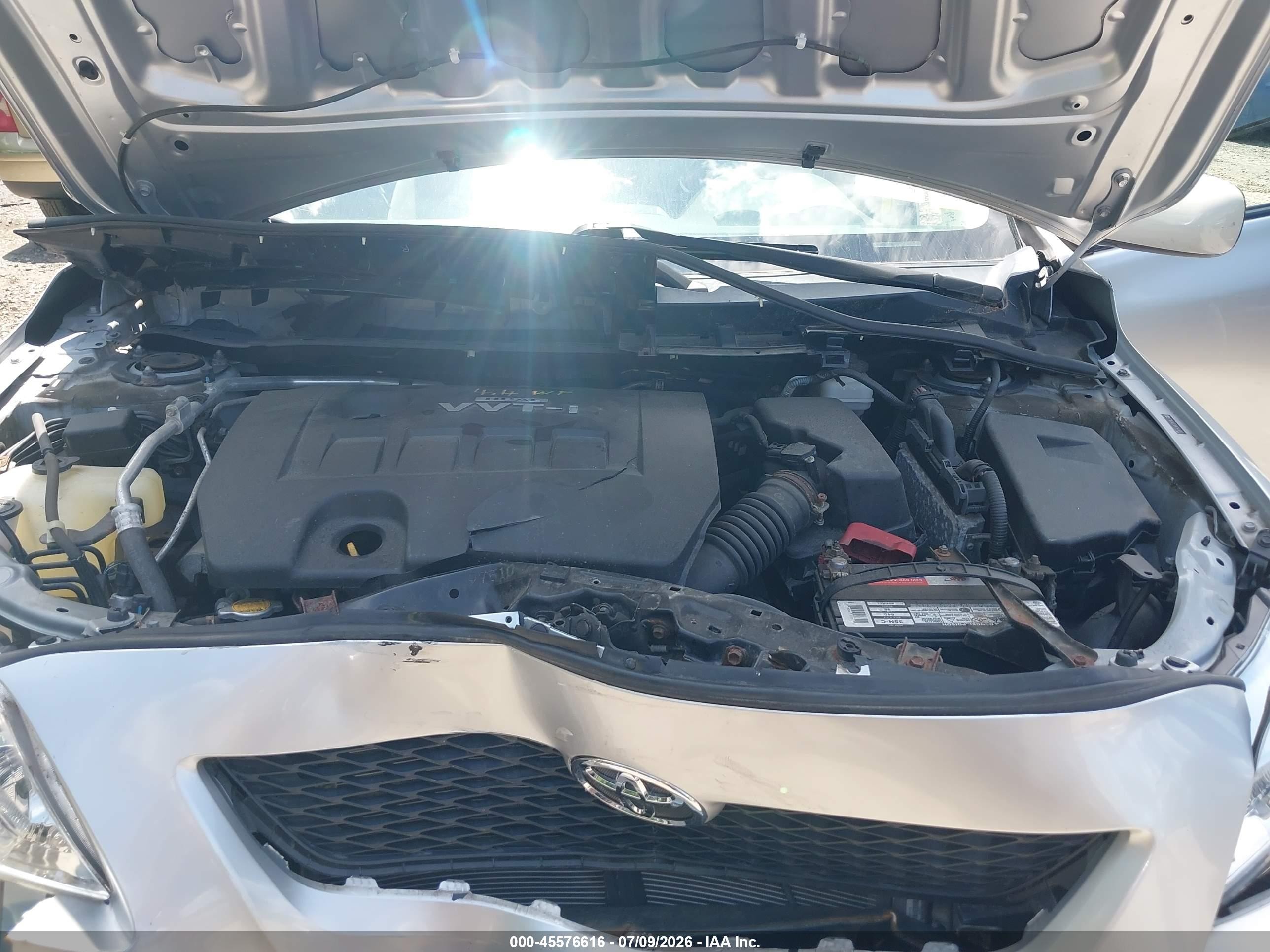 2010 Toyota Corolla Le Silver vin: 2T1BU4EEXAC441697