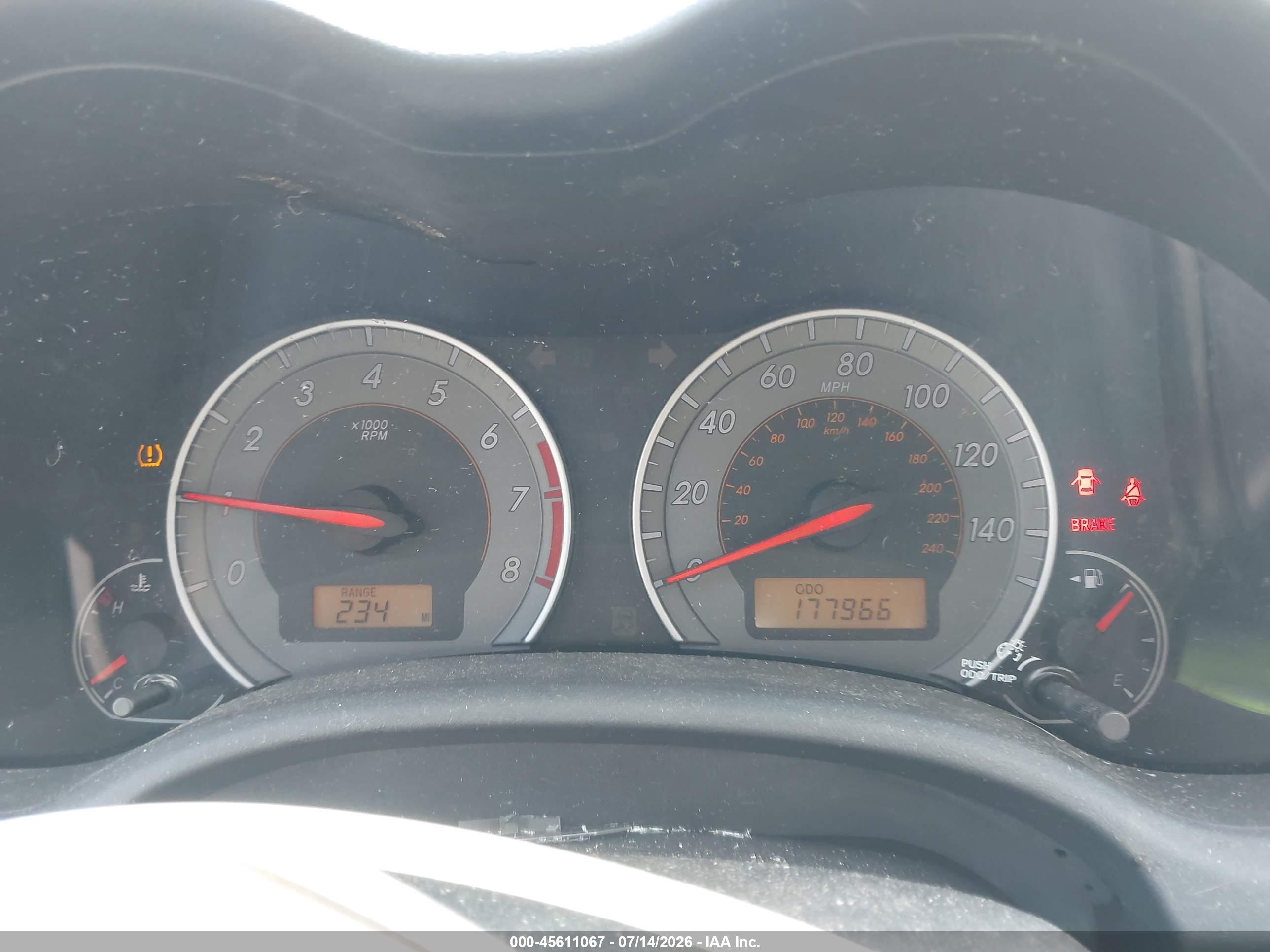 2010 Toyota Corolla S Серебряный vin: 2T1BU4EEXAC448634