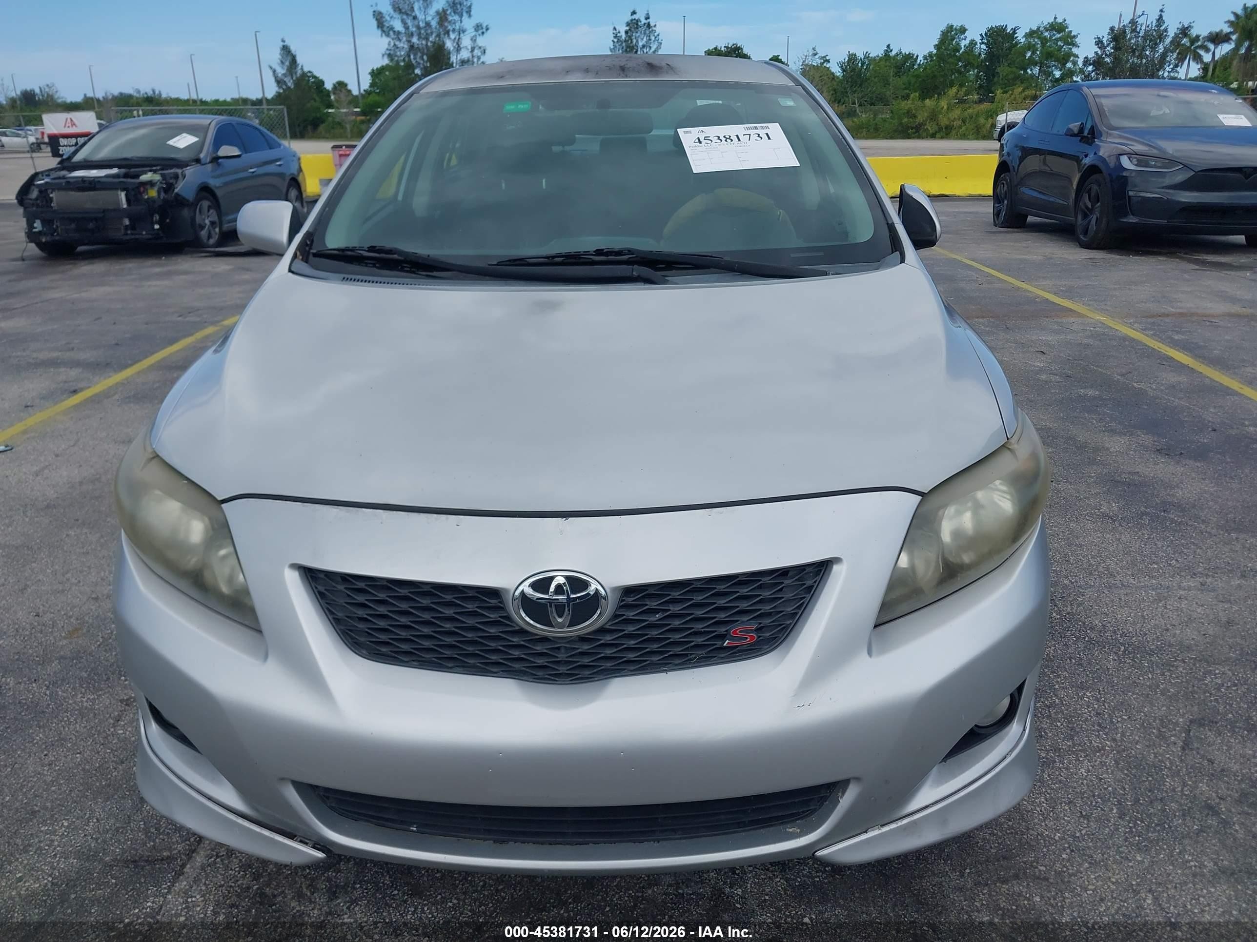 2010 Toyota Corolla S Серебряный vin: 2T1BU4EEXAC451422
