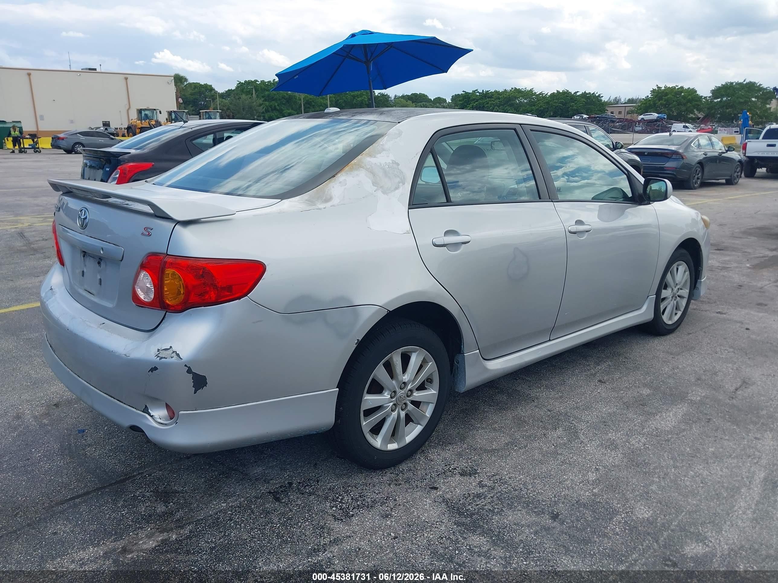 2010 Toyota Corolla S Серебряный vin: 2T1BU4EEXAC451422